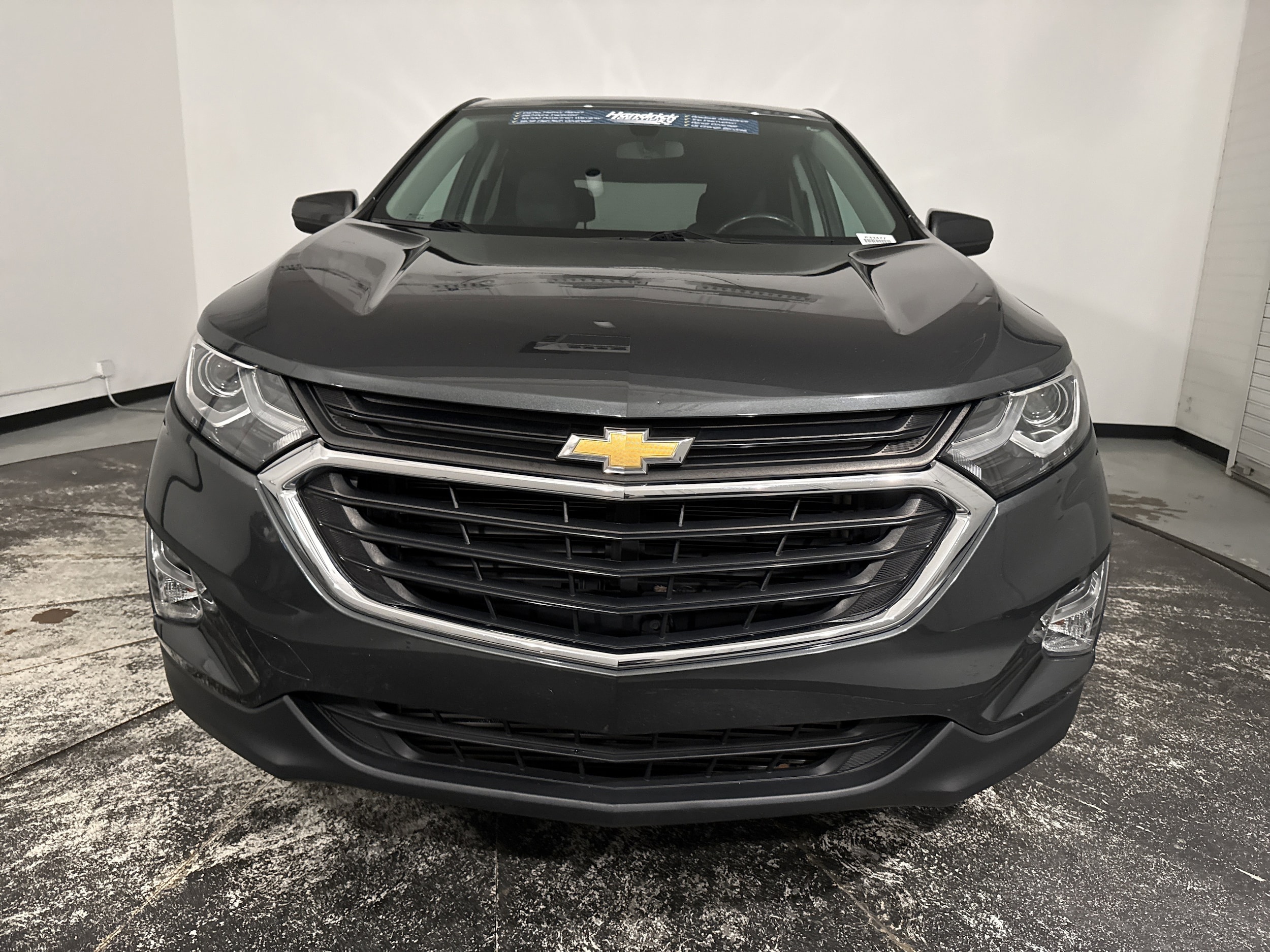 2019 Chevrolet Equinox LT photo 2