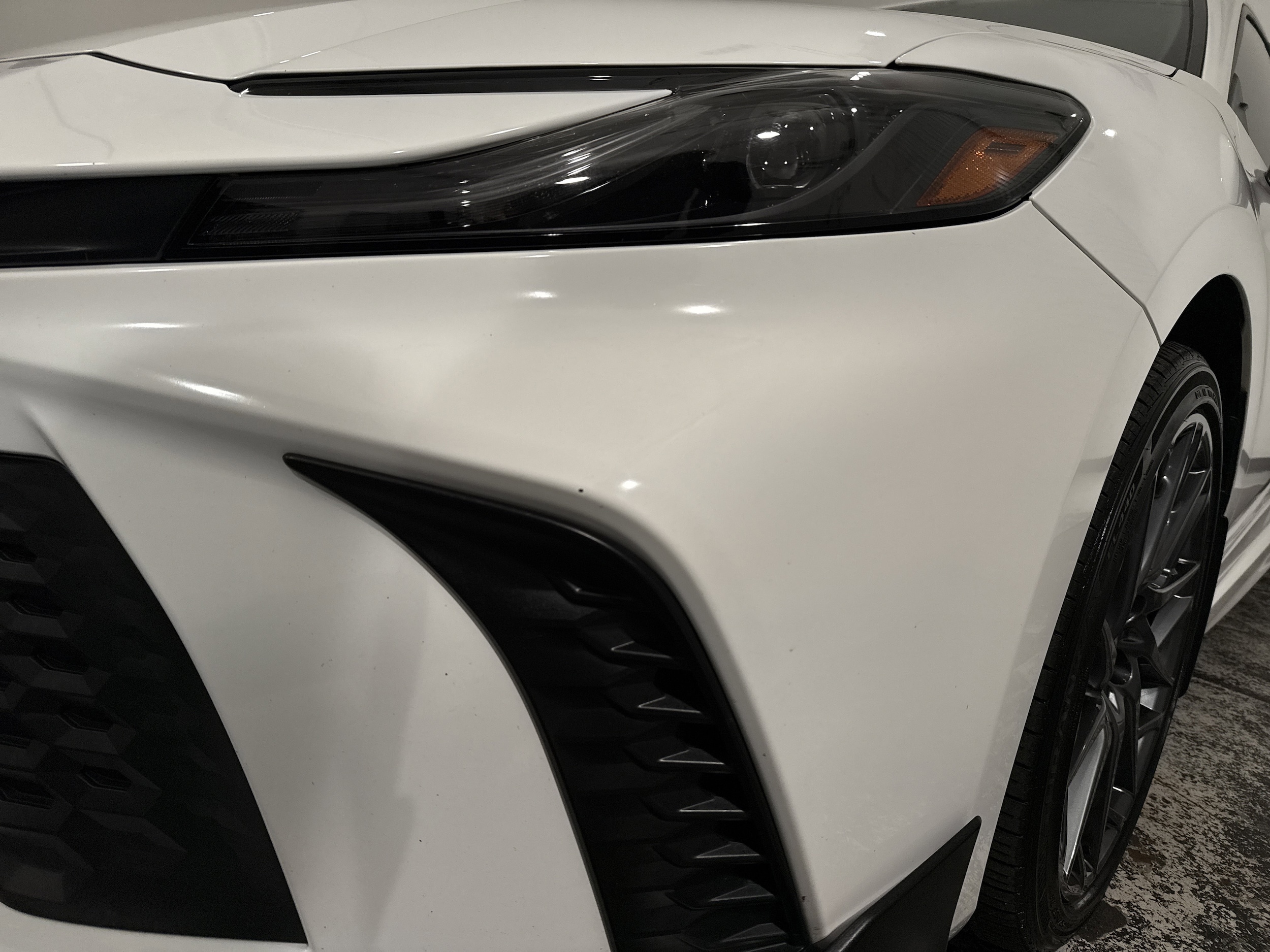 2025 Toyota Camry SE photo 4