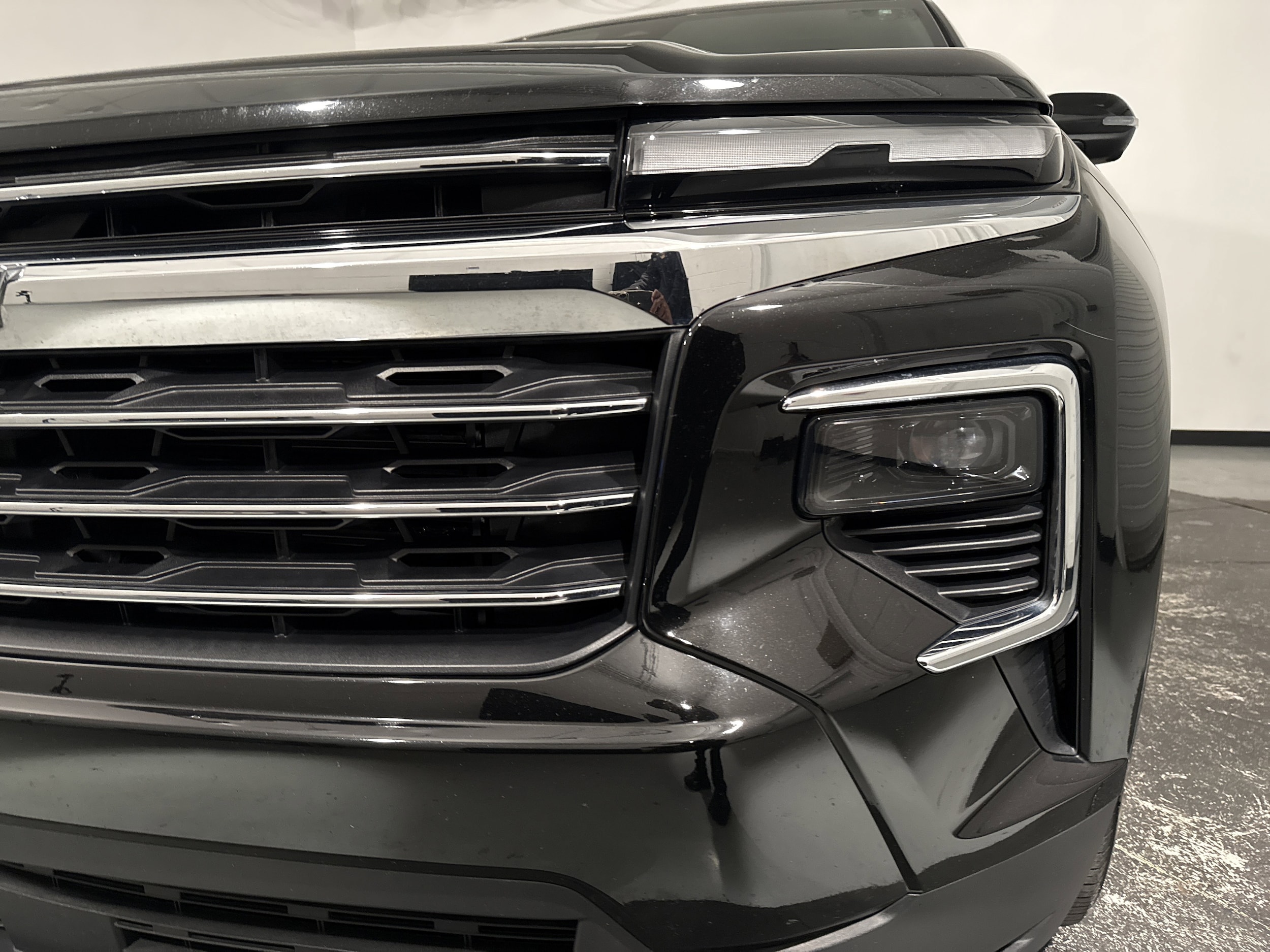 2025 Chevrolet Traverse FWD LT photo 5