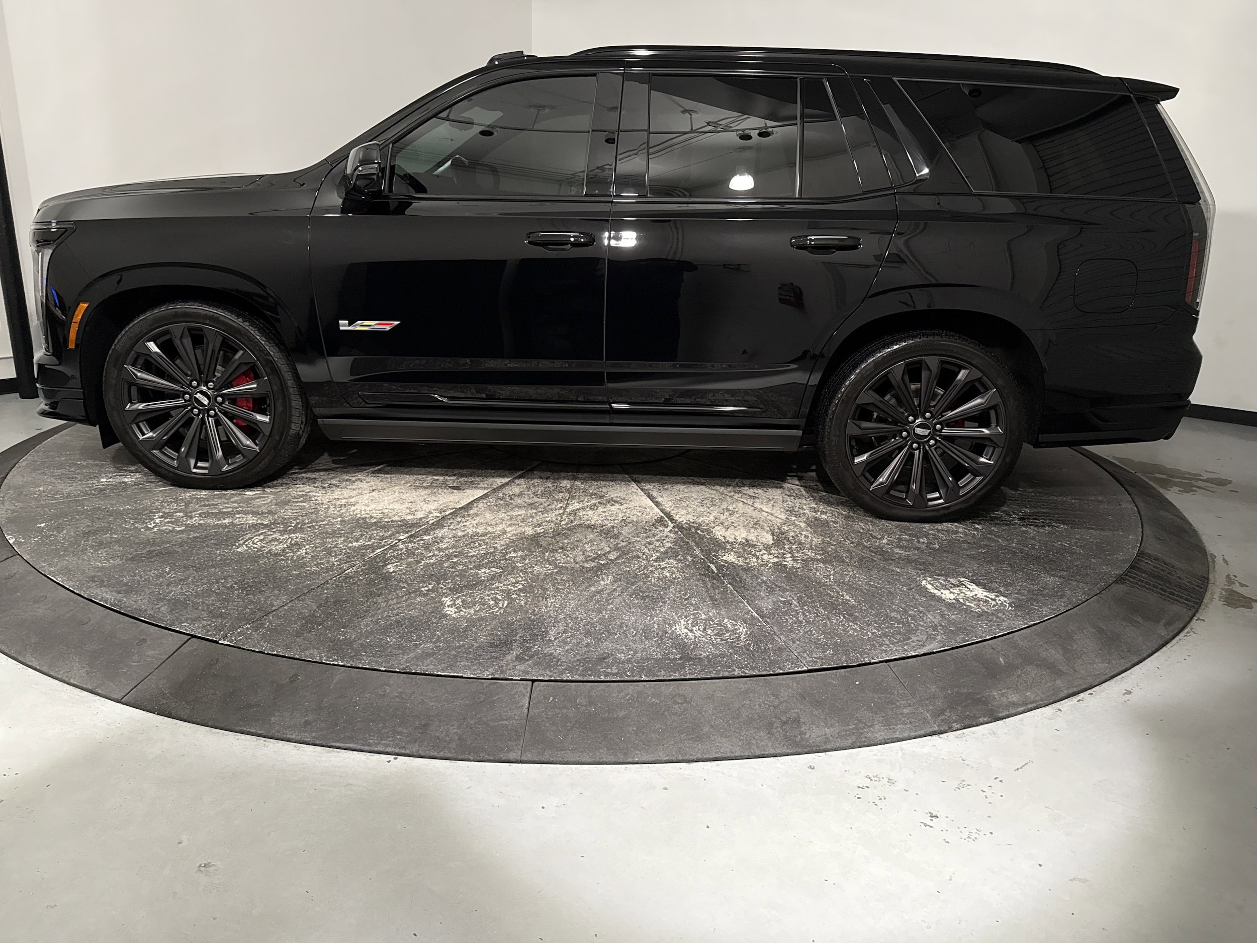 2025 CADILLAC Escalade AWD V-Series photo 5