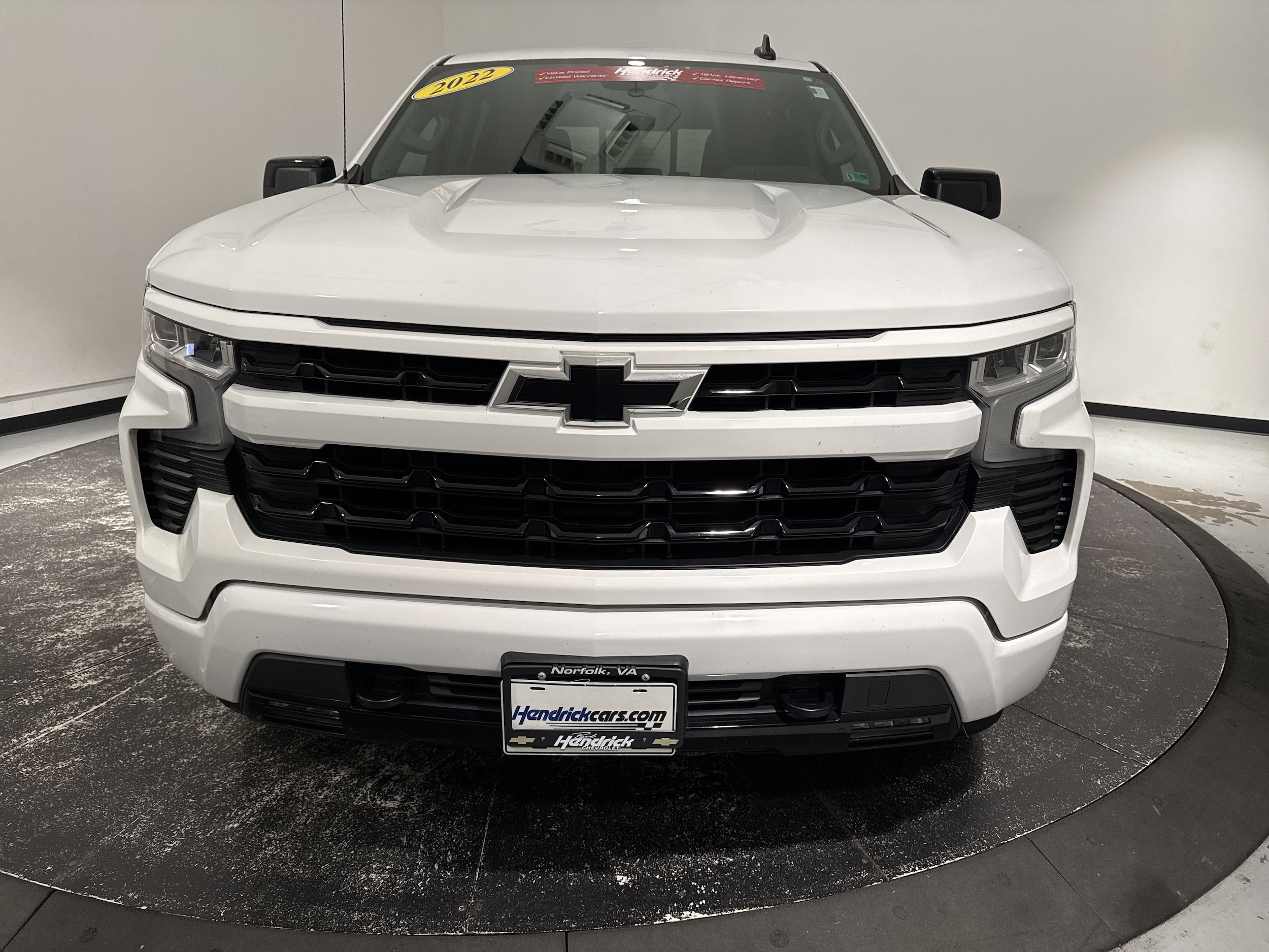 2022 Chevrolet Silverado 1500 RST photo 2
