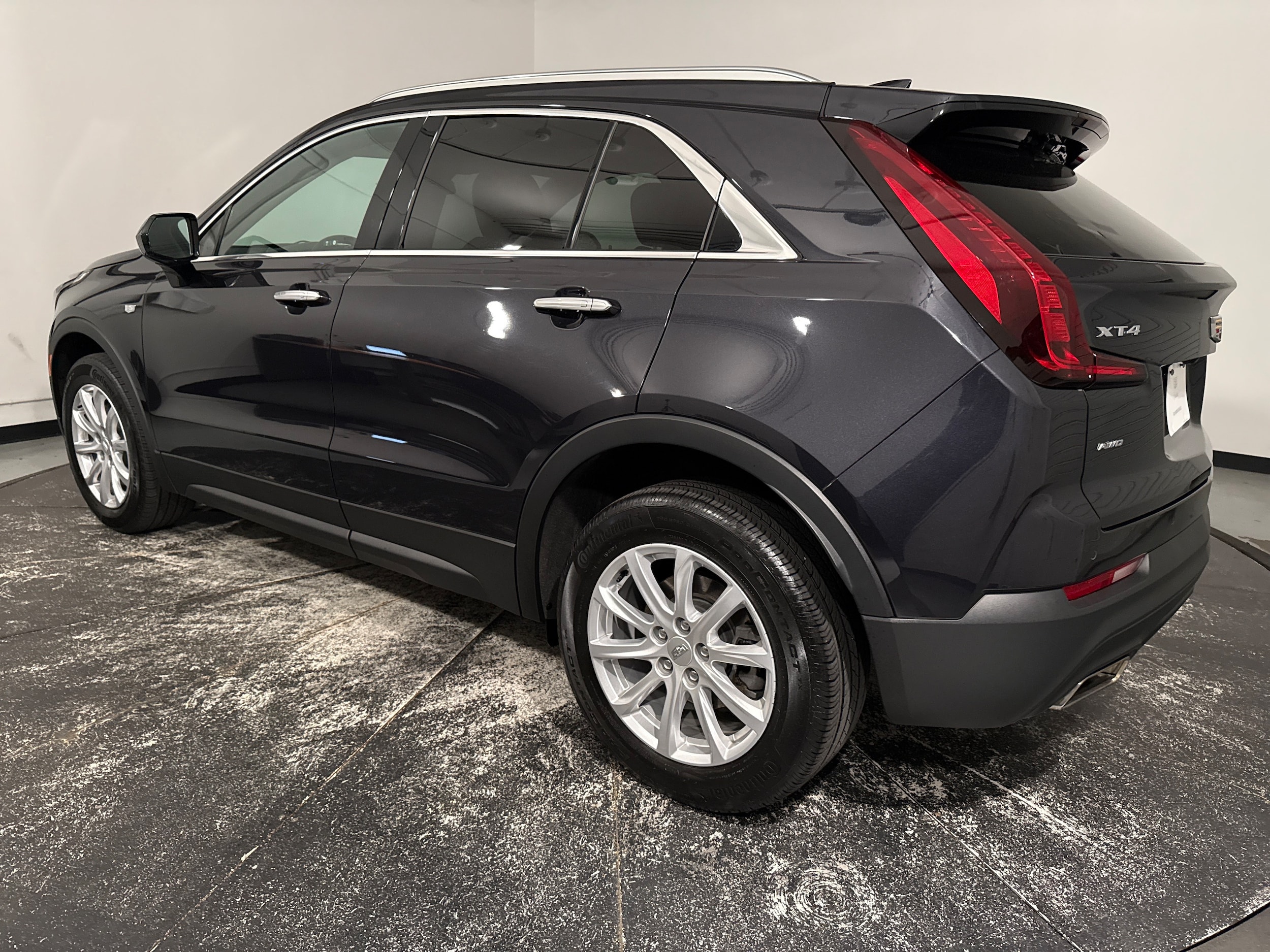 CADILLAC XT4 AWD Luxury
