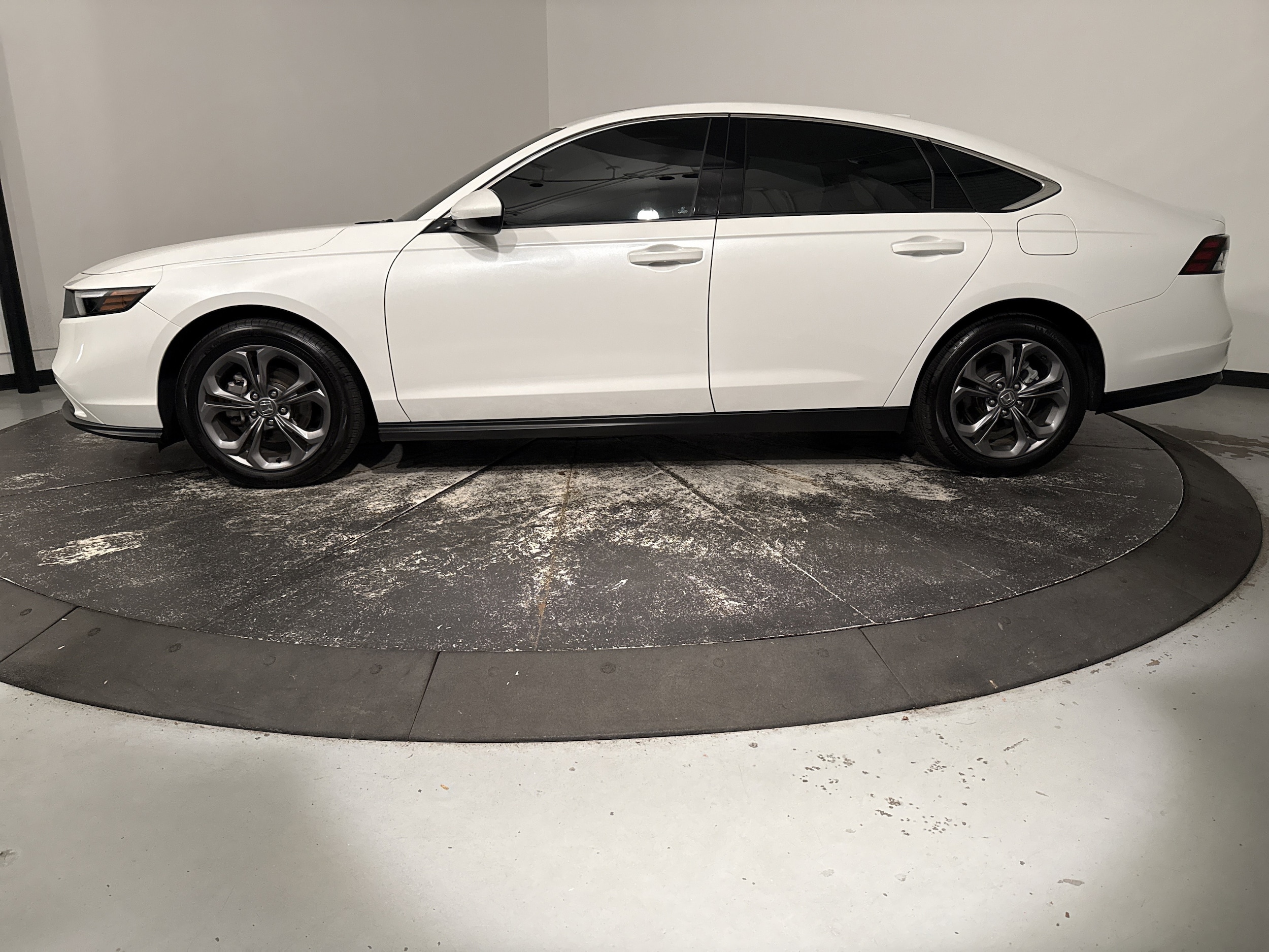 2024 Honda Accord EX photo 6