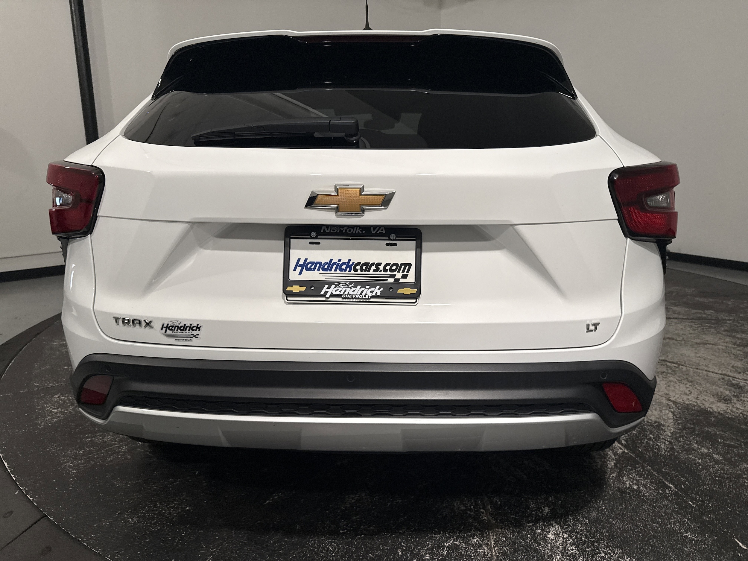 2024 Chevrolet Trax LT photo 3