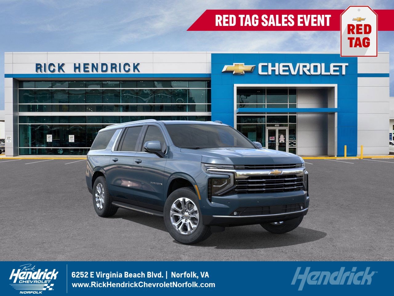 2026 Chevrolet Suburban LT's photo