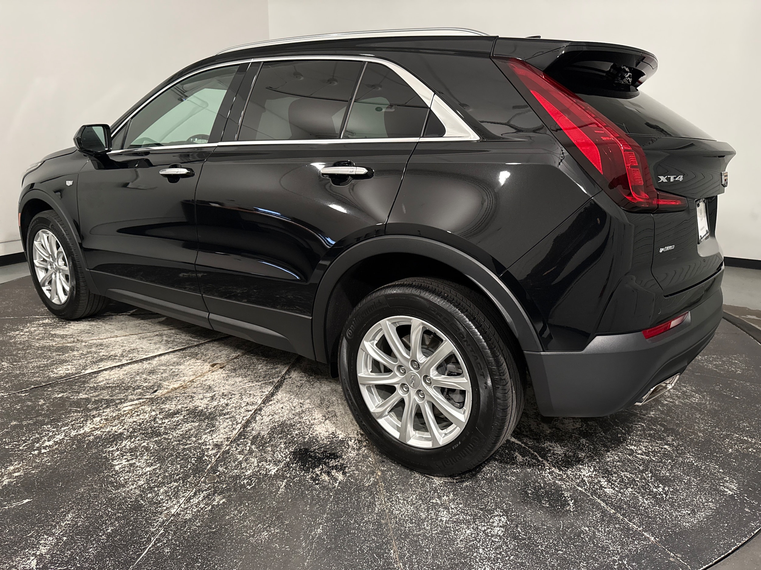 CADILLAC XT4 AWD Luxury