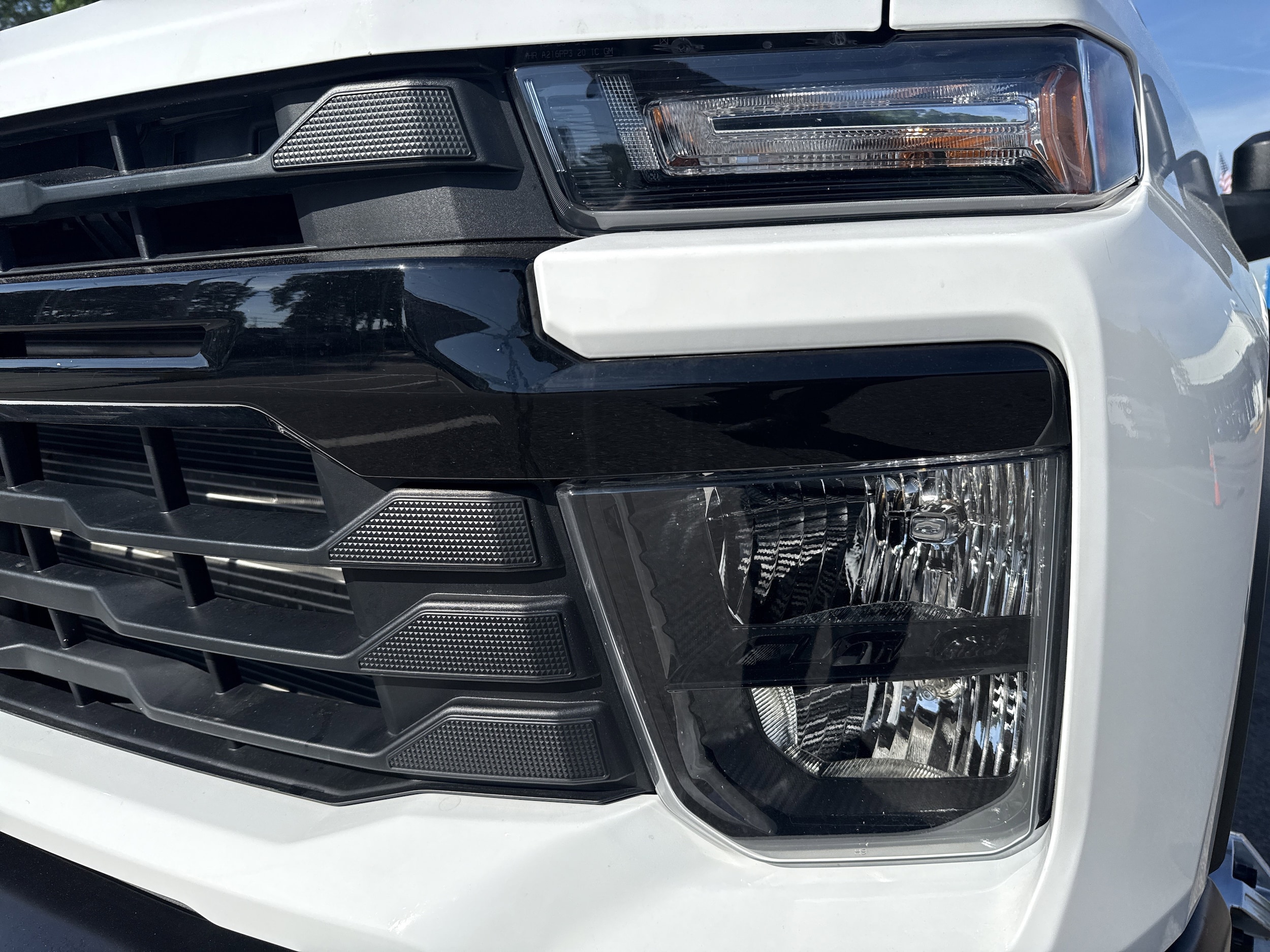 2025 Chevrolet Silverado 3500HD CC Work Truck photo 4