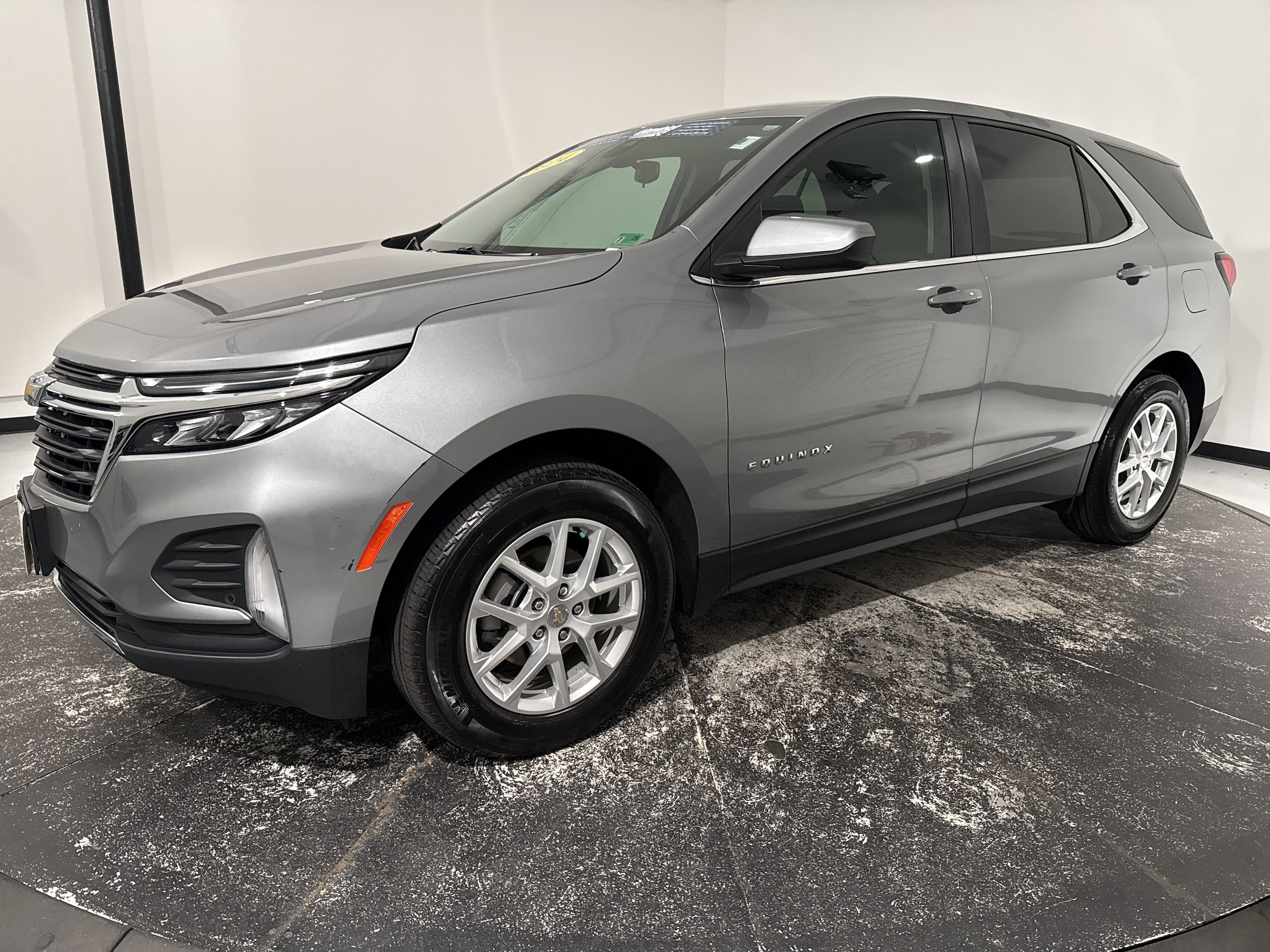 2024 Chevrolet Equinox LT photo 4