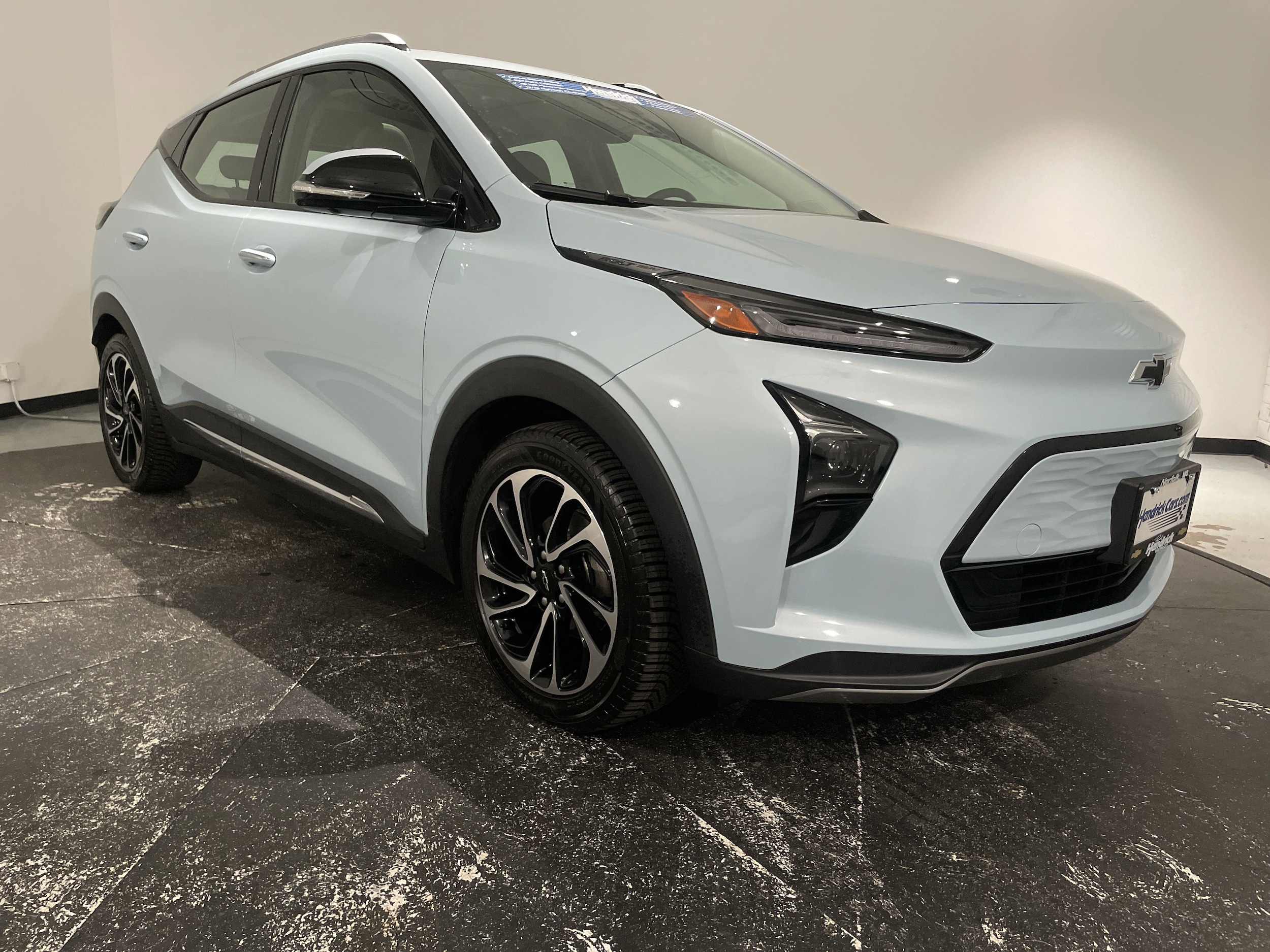 Used 2022 Chevrolet Bolt EUV Premier with VIN 1G1FZ6S03N4121064 for sale in Durham, NC