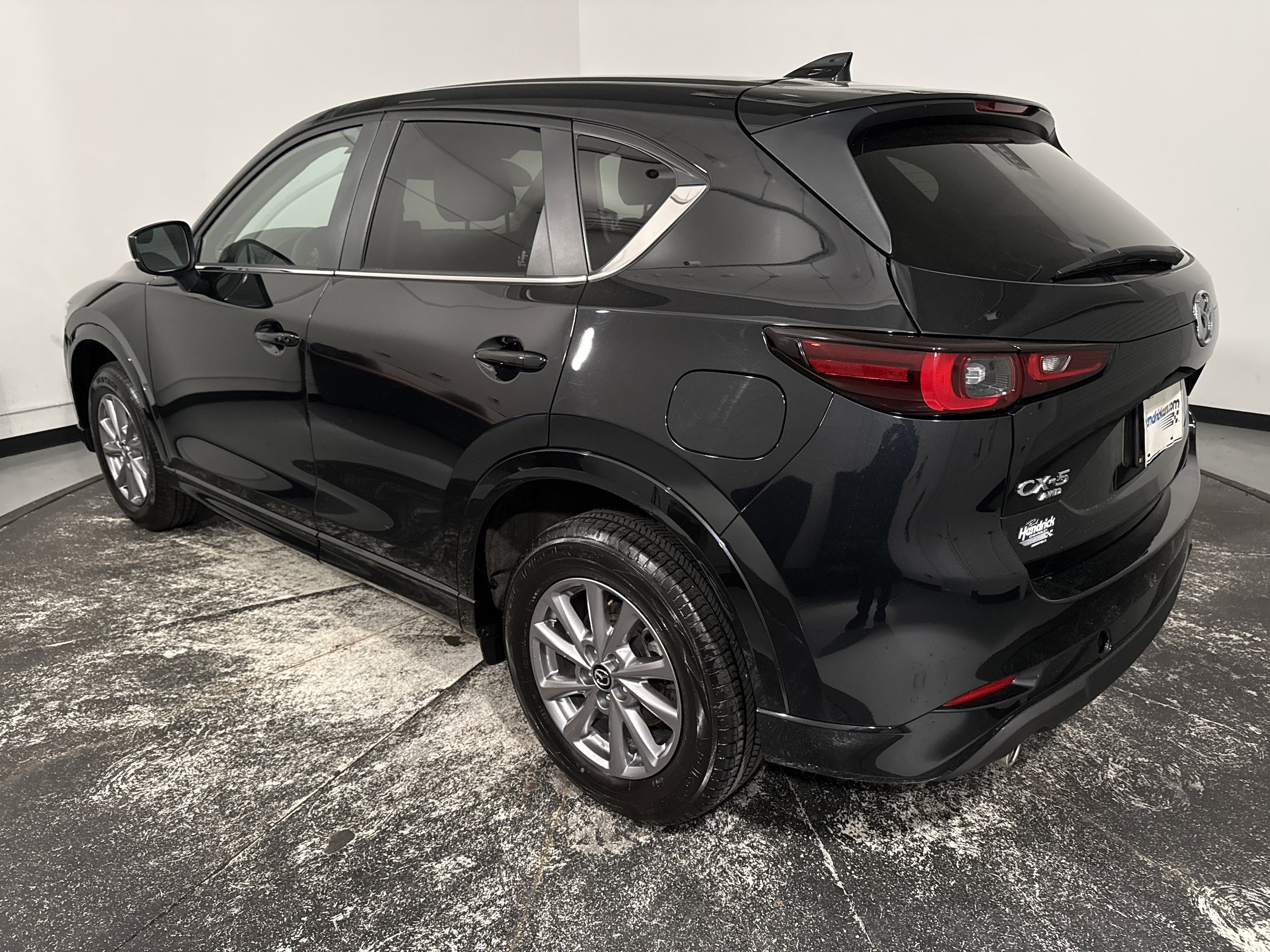 2025 Mazda CX-5 2.5 S Preferred Package photo 3