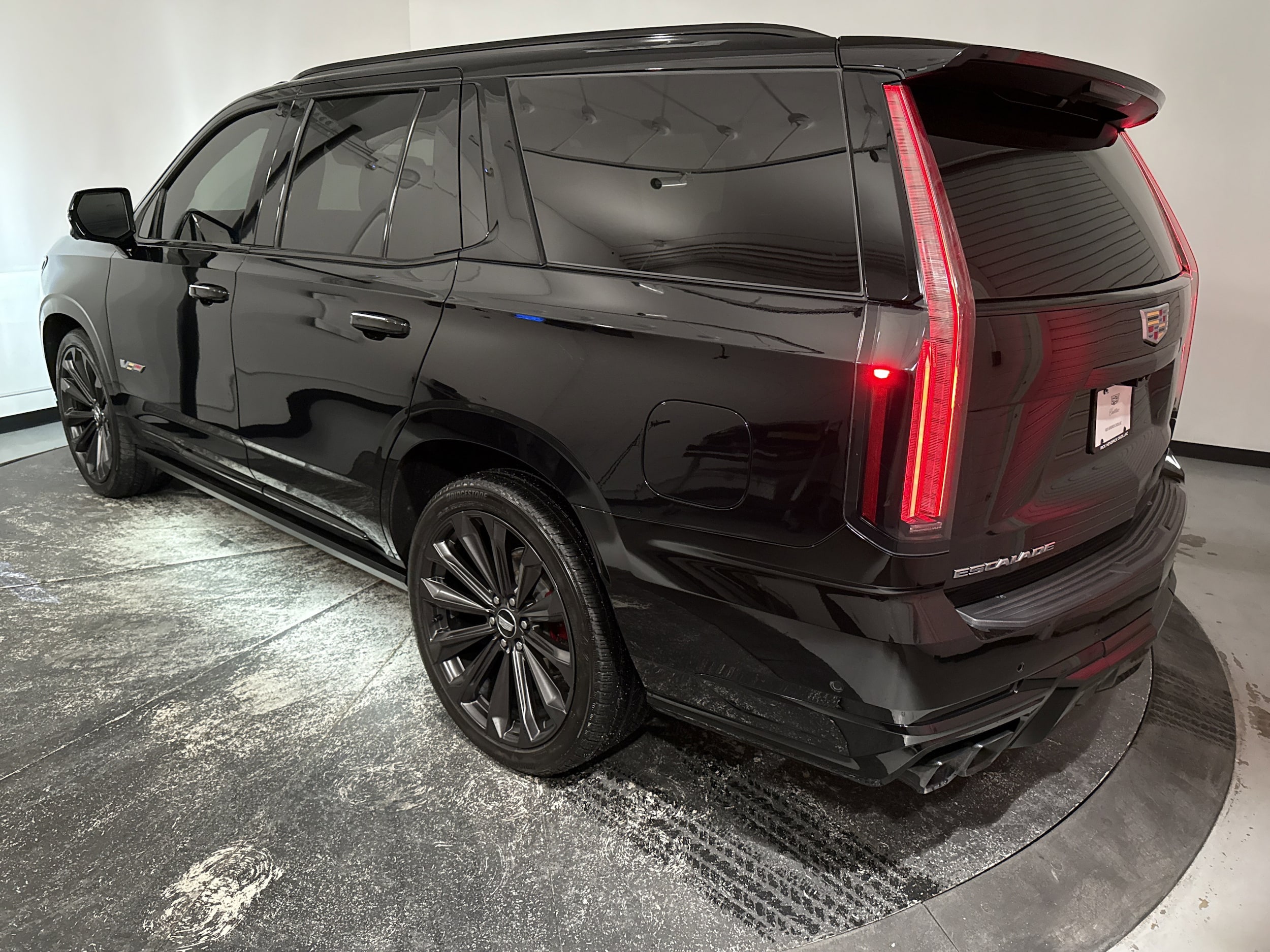 2025 CADILLAC Escalade AWD V-Series photo 6