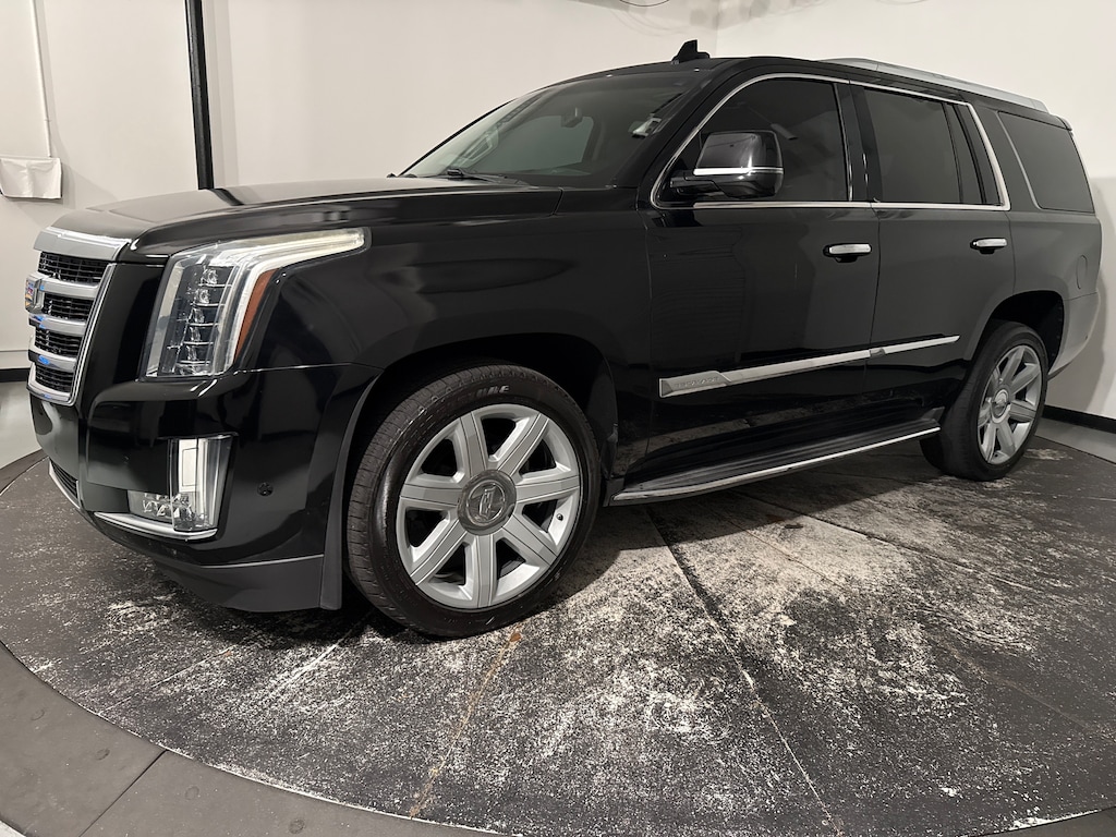 Used 2018 CADILLAC Escalade Luxury SUV
