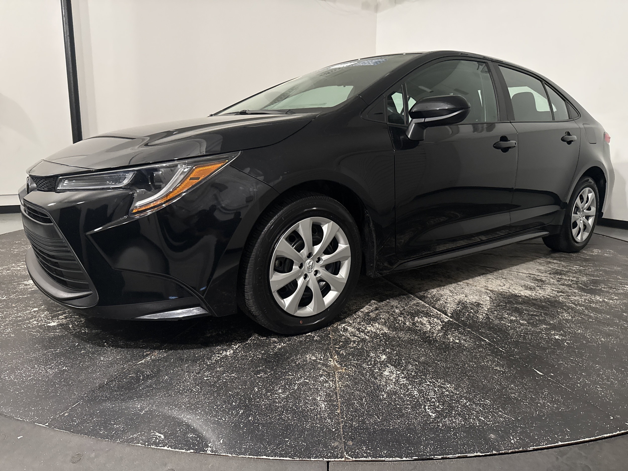 2024 Toyota Corolla LE photo 4