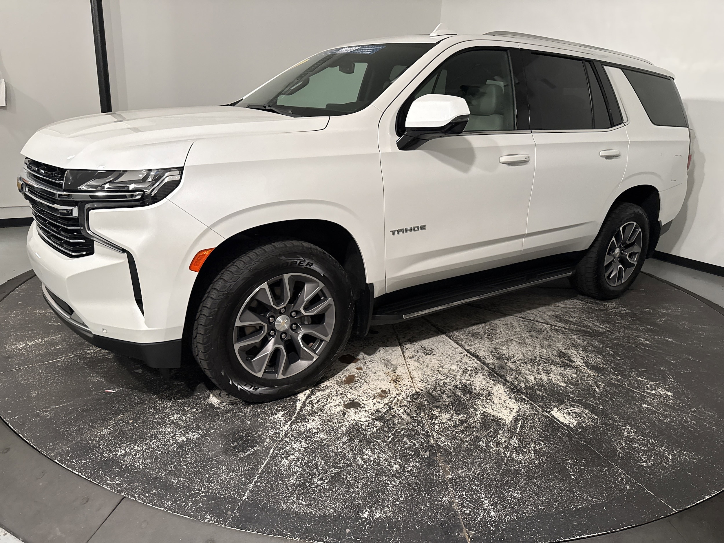2022 Chevrolet Tahoe LT photo 4