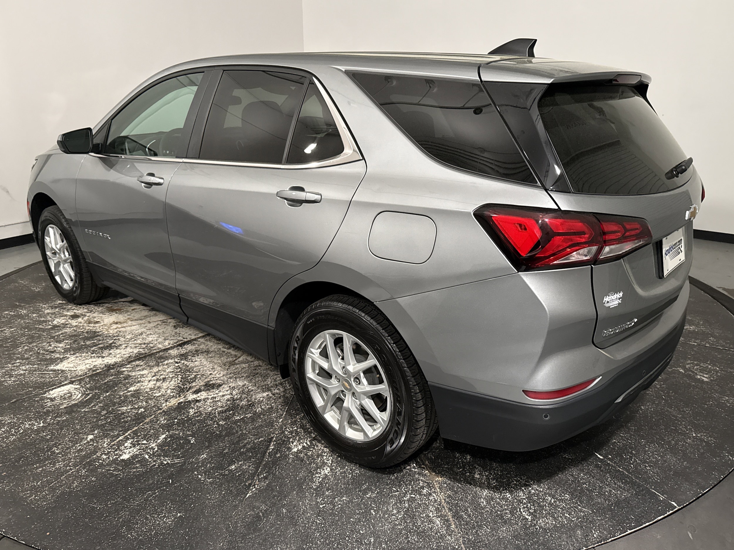 2023 Chevrolet Equinox LT photo 3