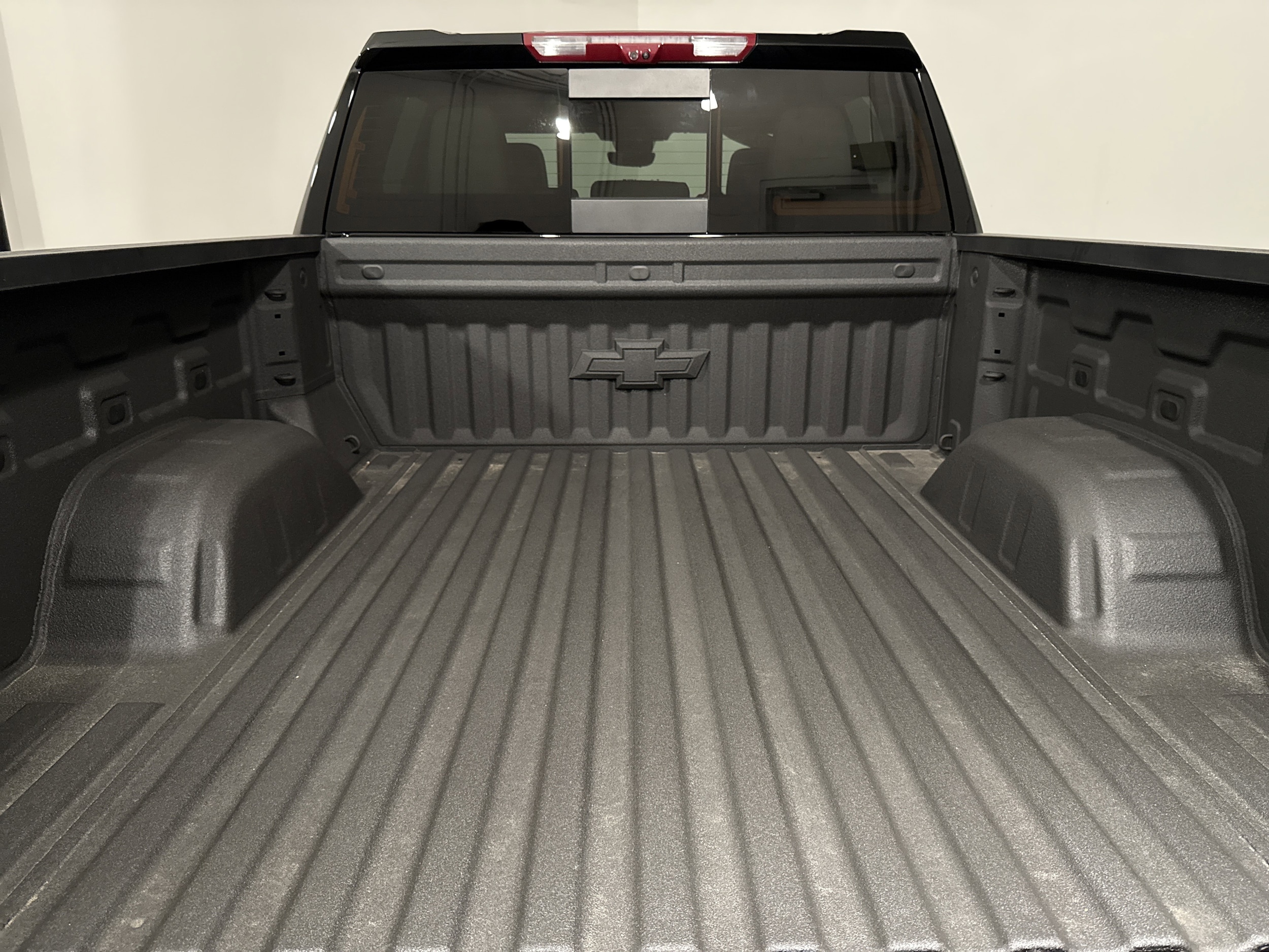 2025 Chevrolet Silverado 1500 ZR2 photo 3