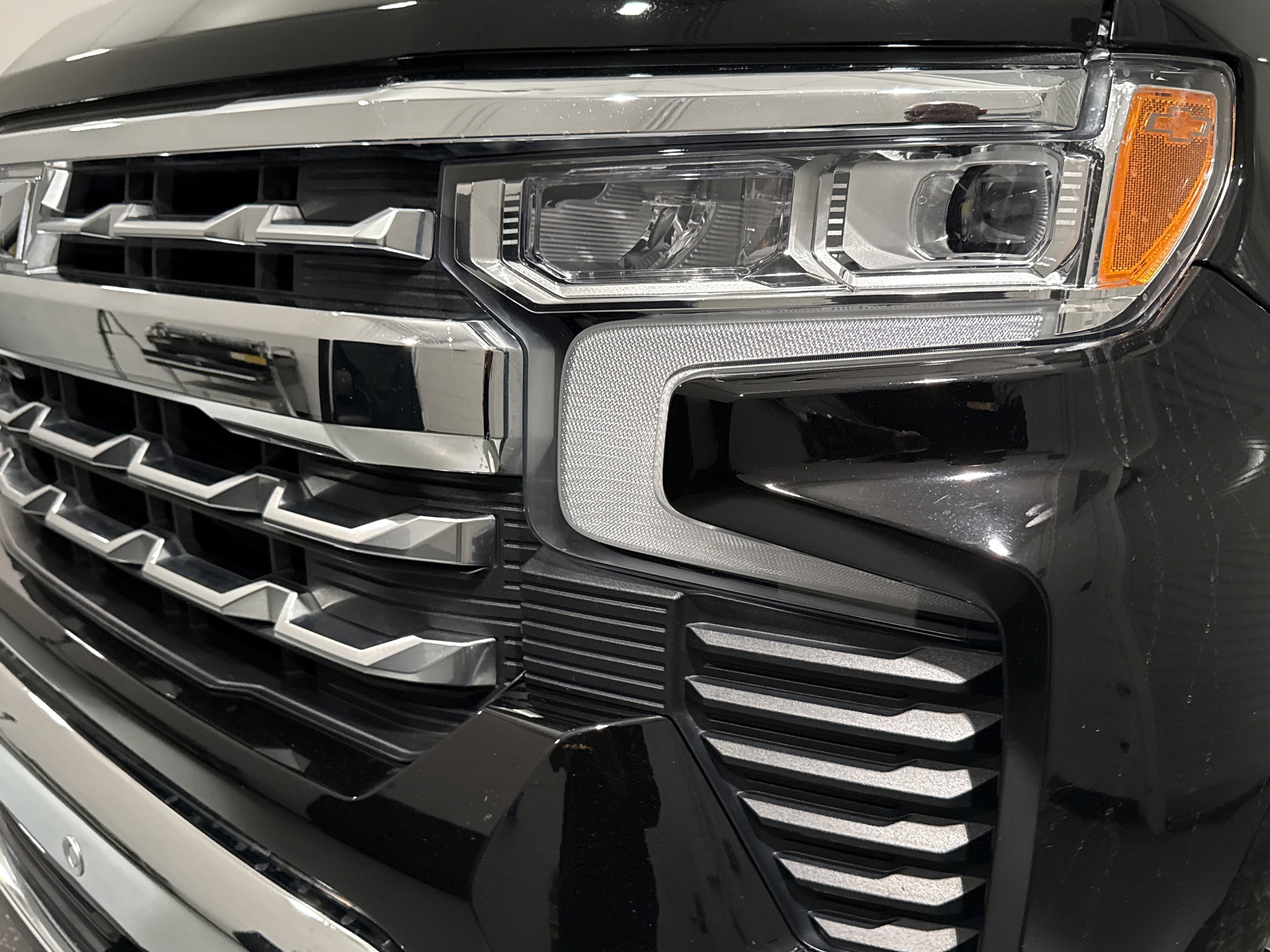 2023 Chevrolet Silverado 1500 LTZ photo 5