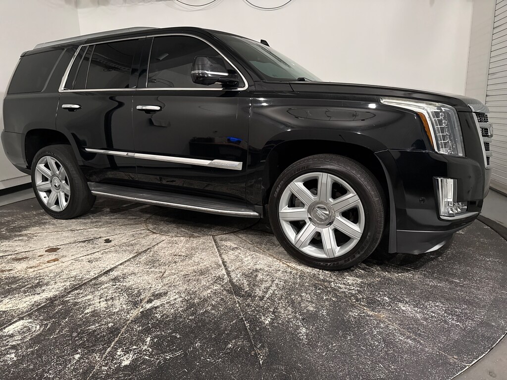 Used 2018 CADILLAC Escalade Luxury SUV