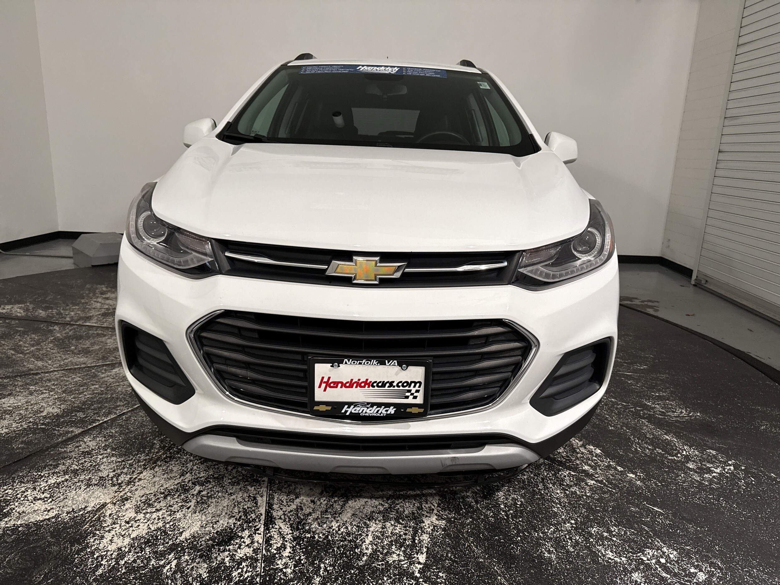 2019 Chevrolet Trax LT photo 2