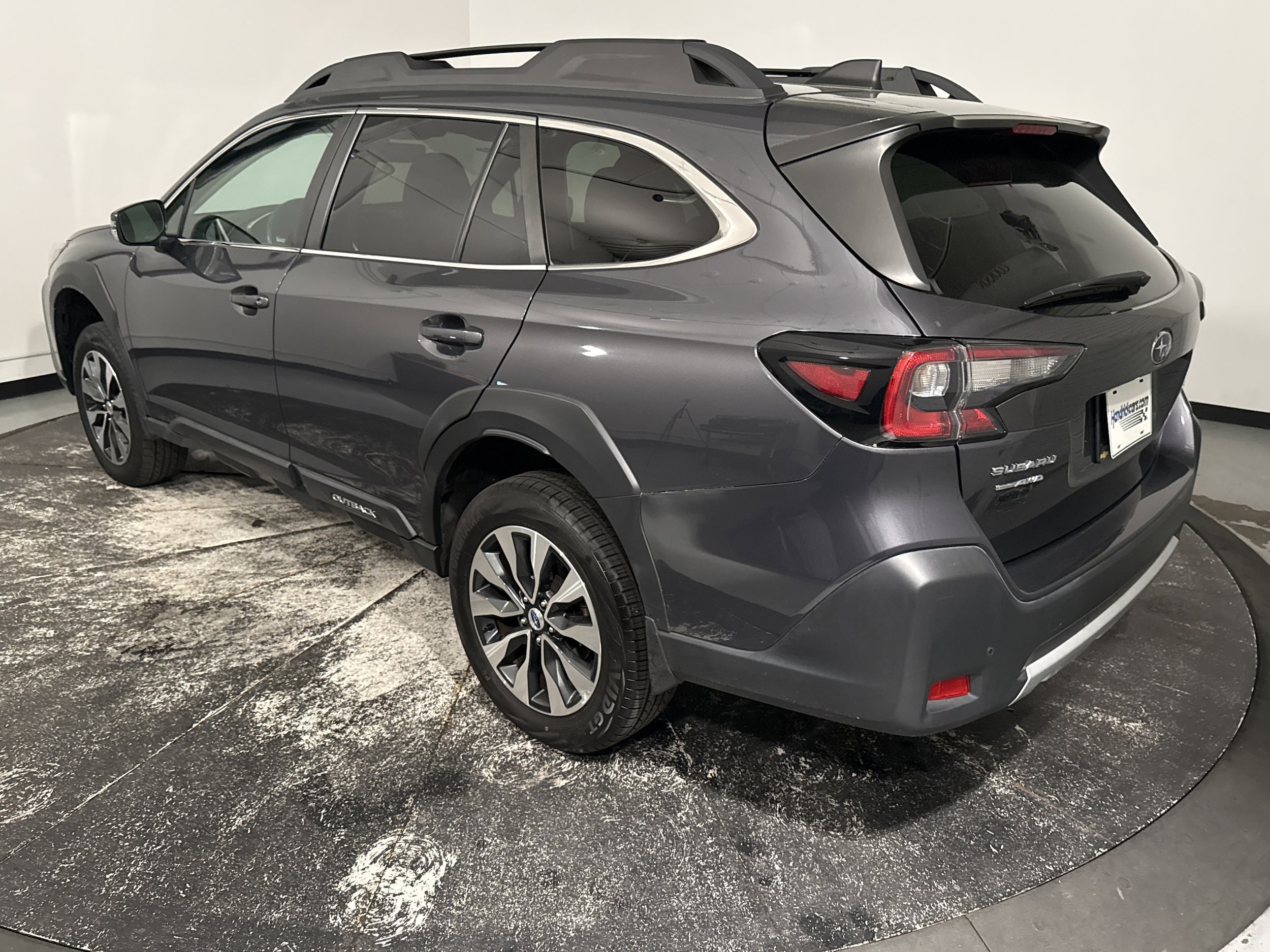 2023 Subaru Outback Limited XT photo 3