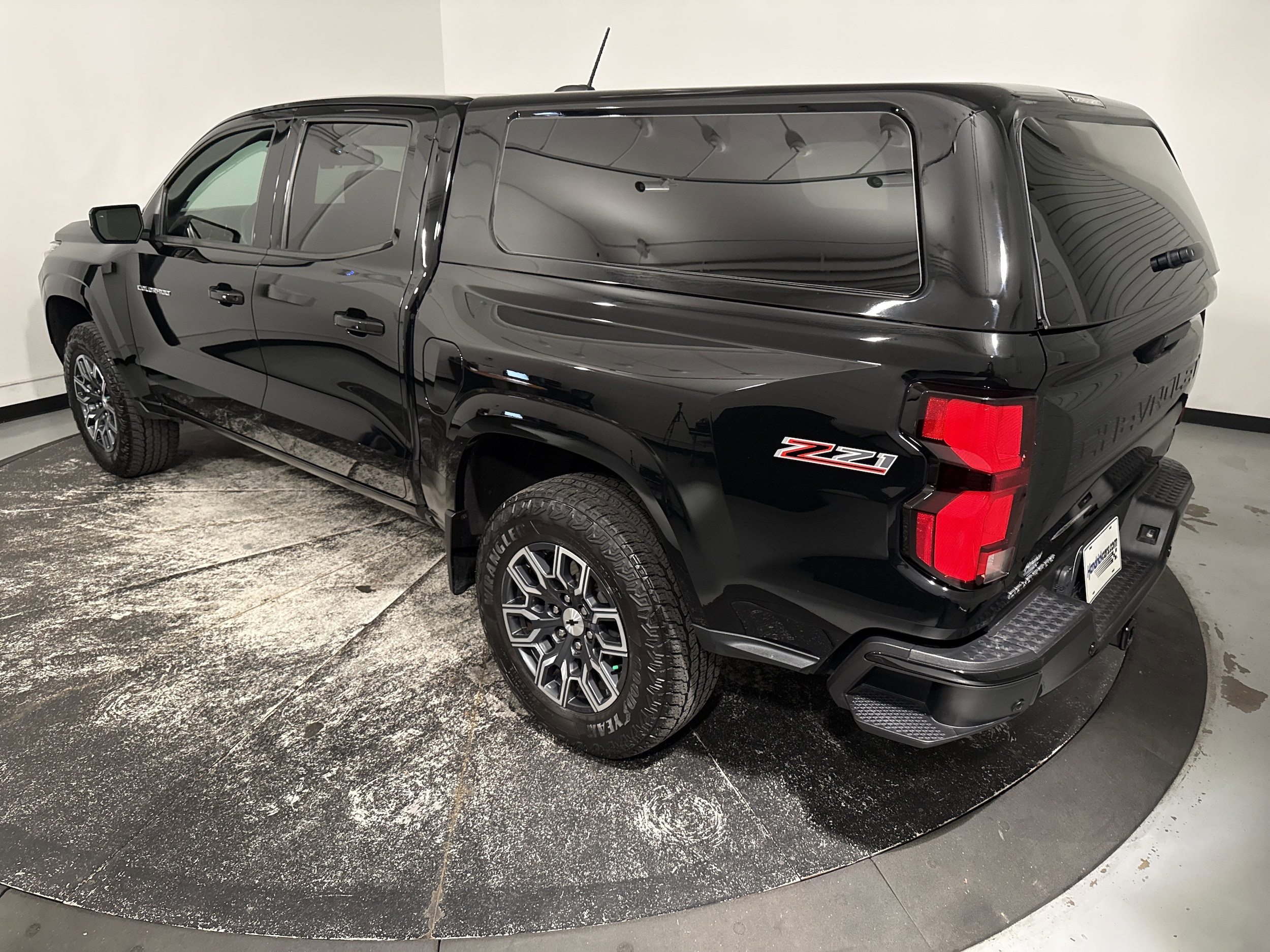 2023 Chevrolet Colorado 4WD Z71 photo 6