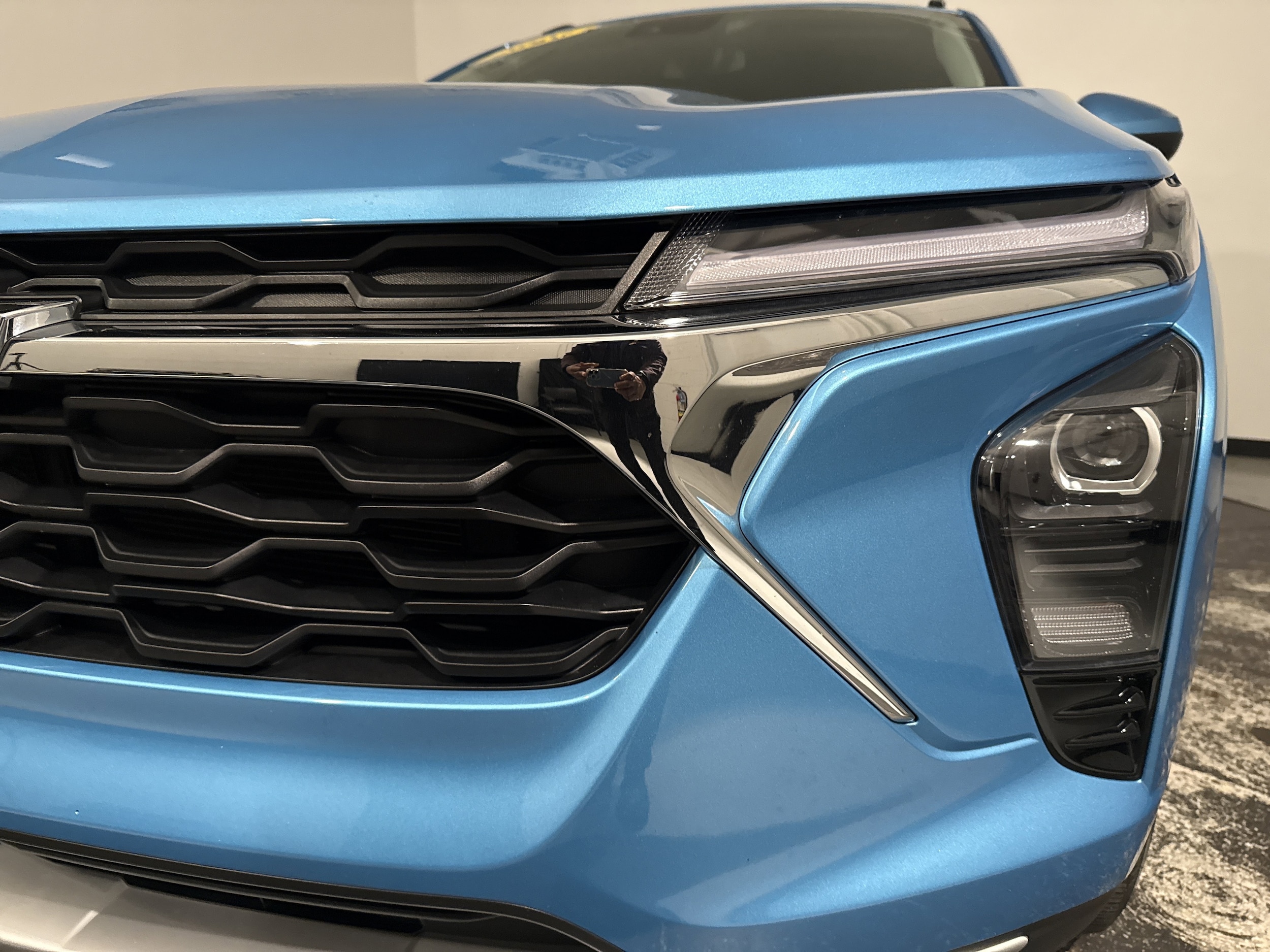 2025 Chevrolet Trax LT photo 5