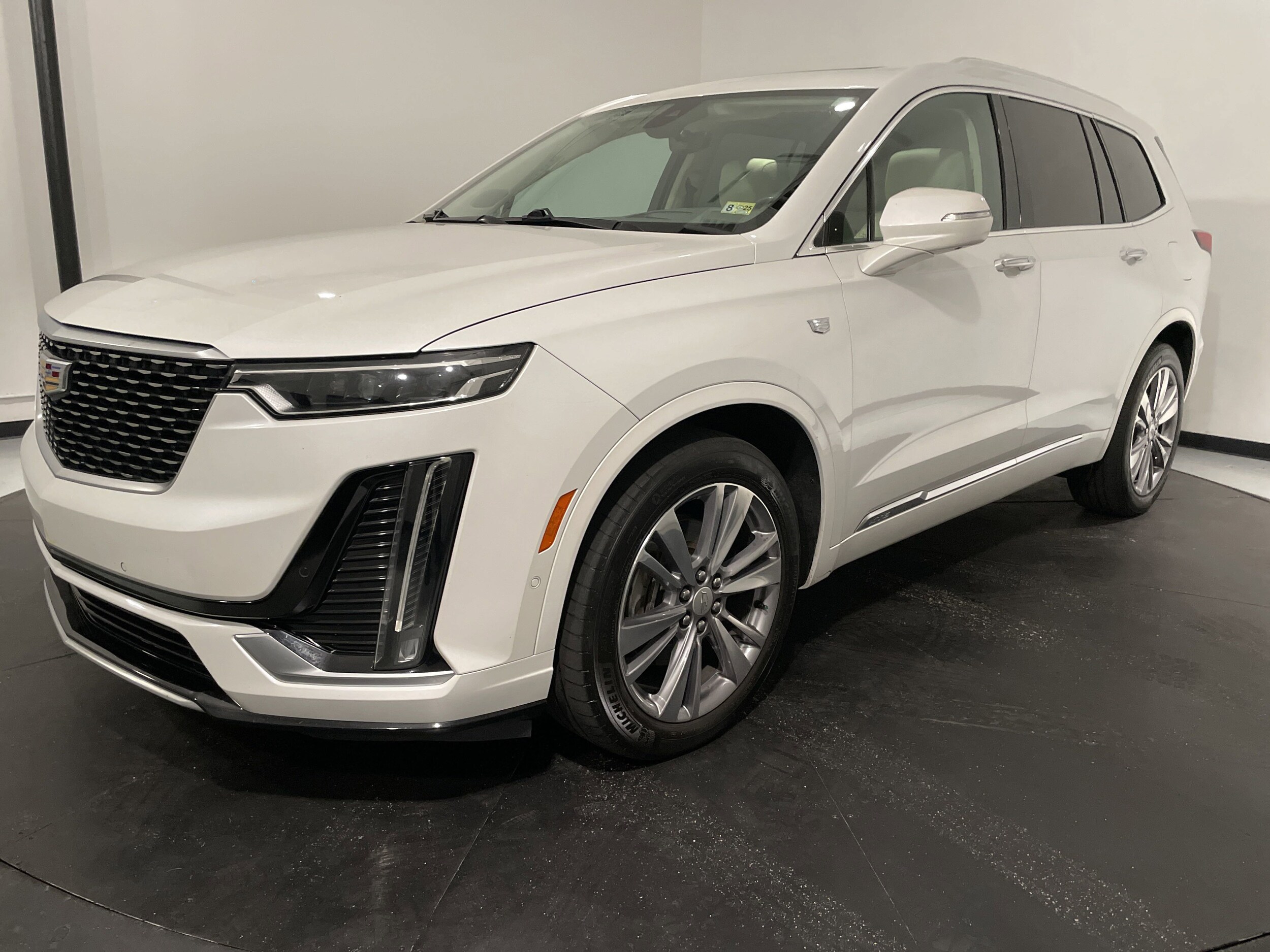 2020 Cadillac XT6 Premium Luxury photo 3
