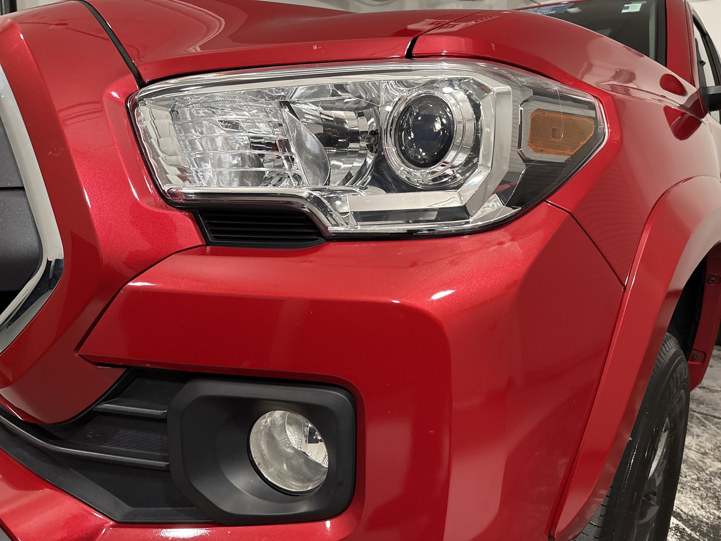 2023 Toyota Tacoma 4WD SR5 photo 5