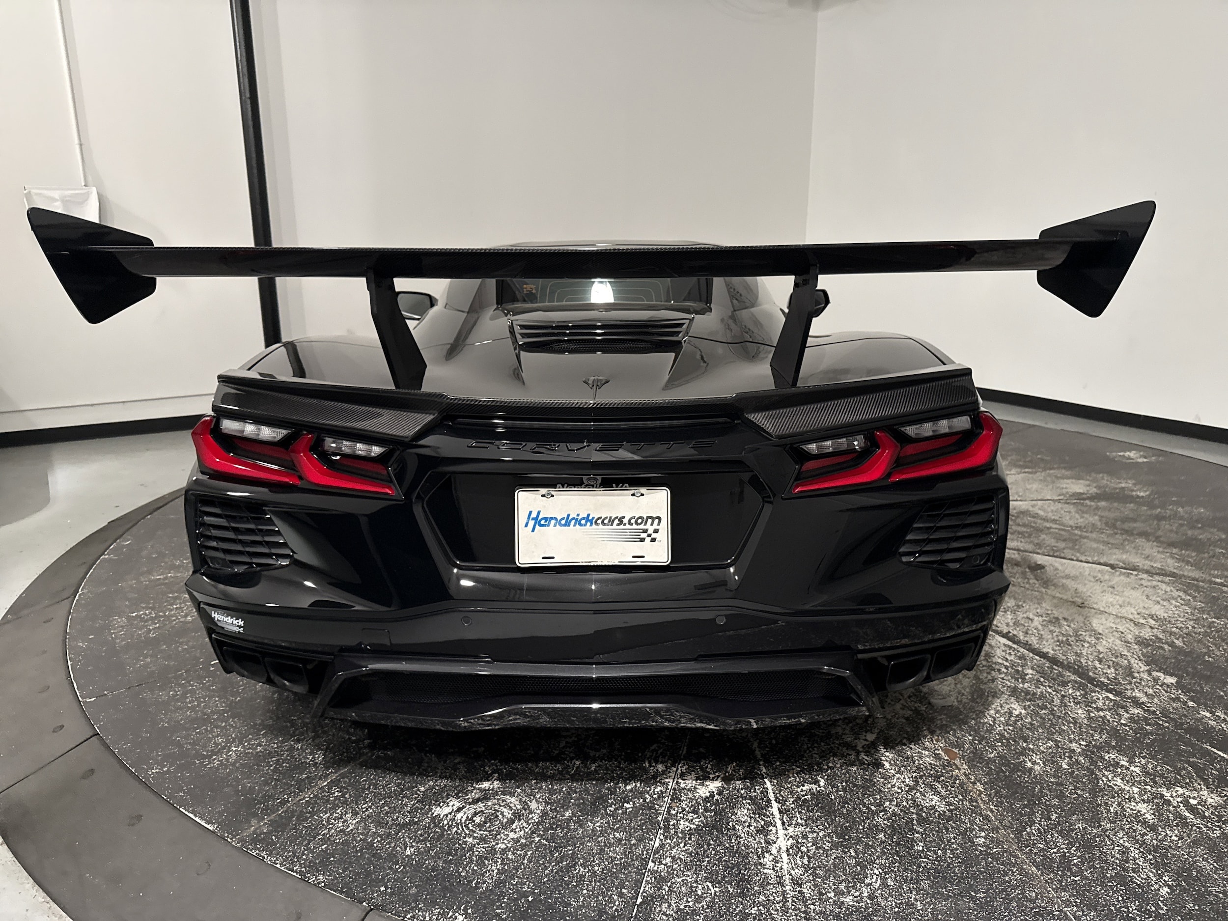 2023 Chevrolet Corvette 2LT photo 3