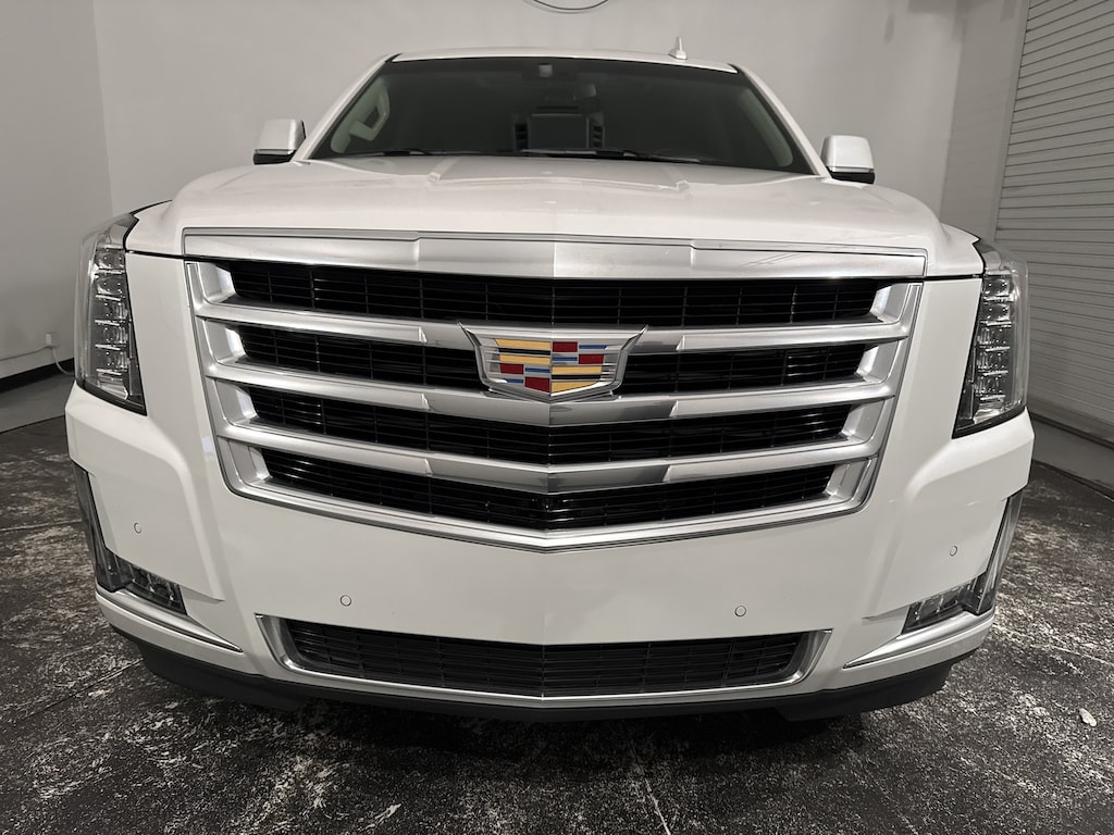 Used 2019 CADILLAC Escalade Luxury SUV