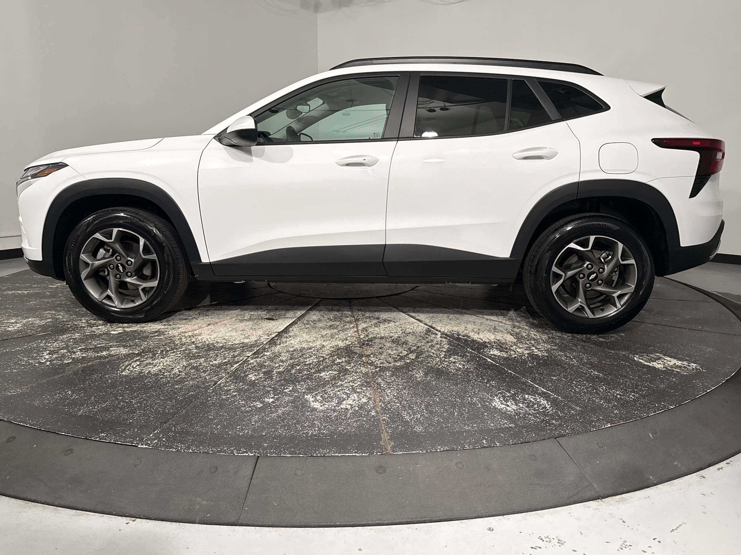 2025 Chevrolet Trax photo 5