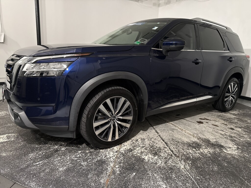 Used 2022 Nissan Pathfinder Platinum SUV