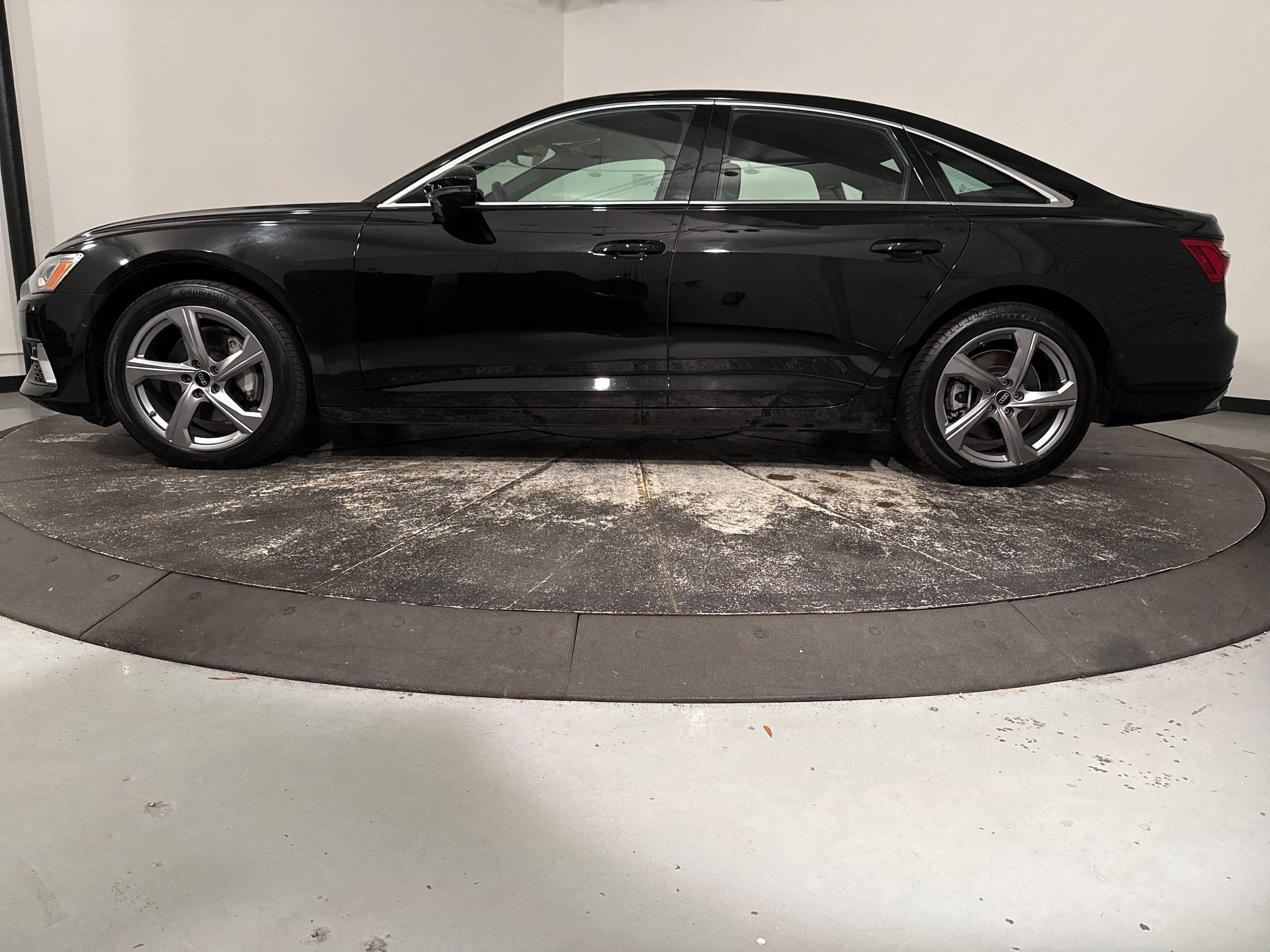 Audi A6 Sedan Premium Plus