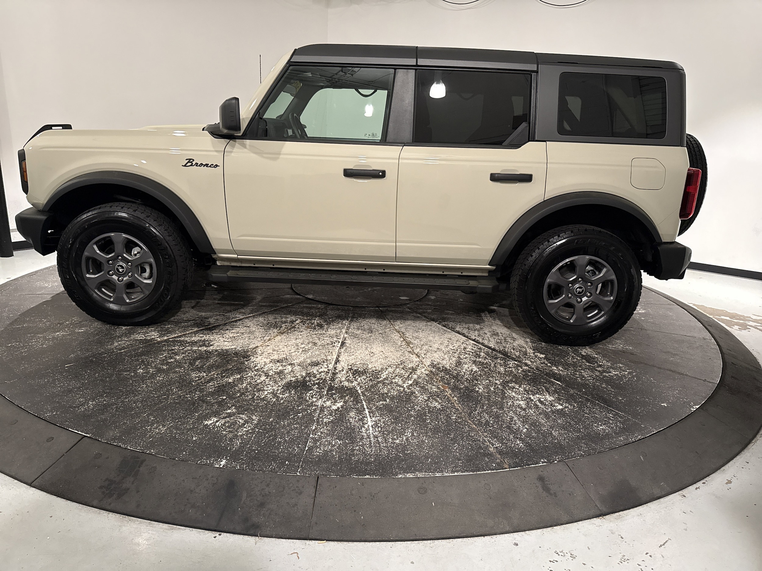 2025 Ford Bronco Big Bend photo 5