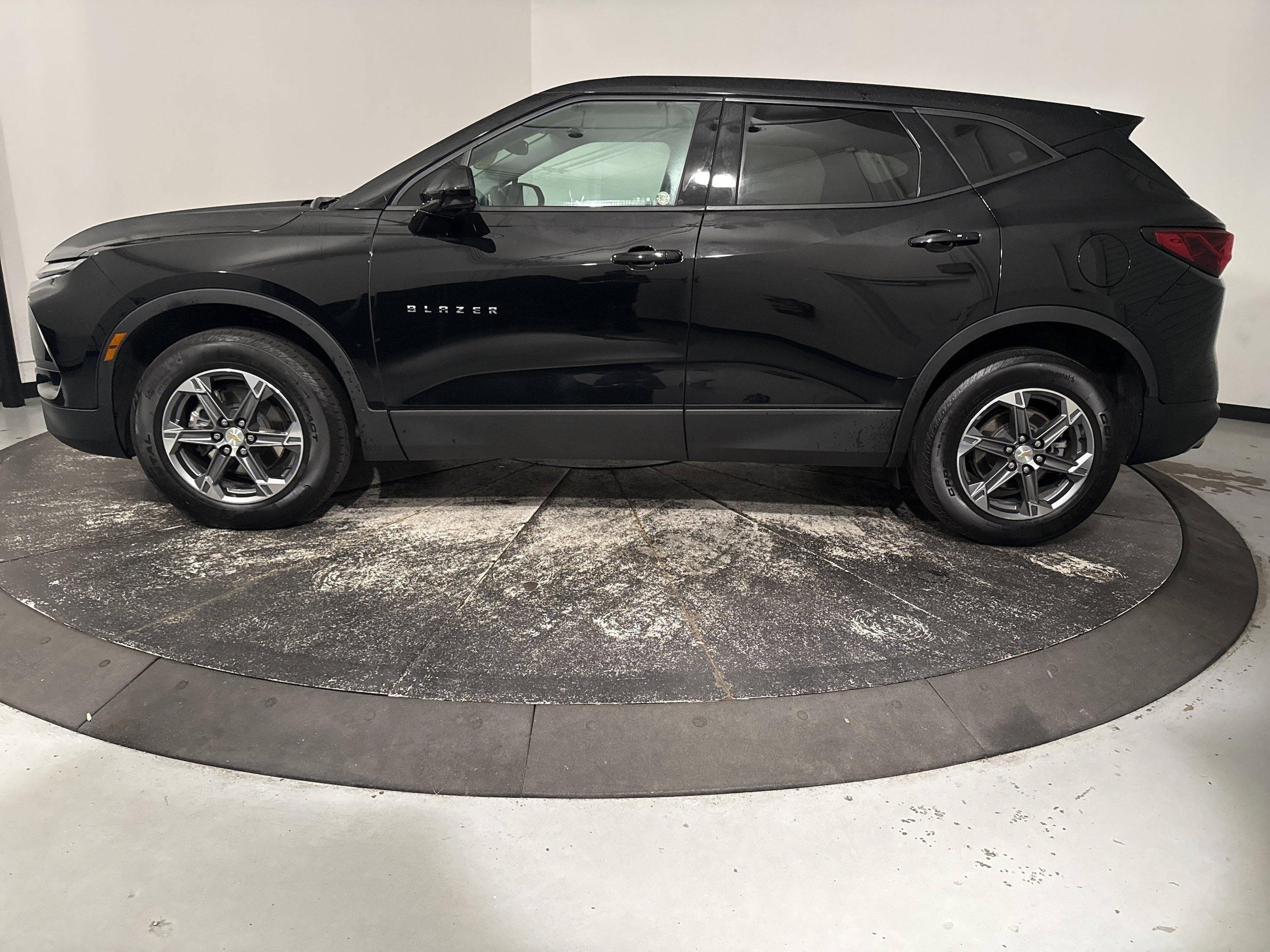 2025 Chevrolet Blazer LT photo 6