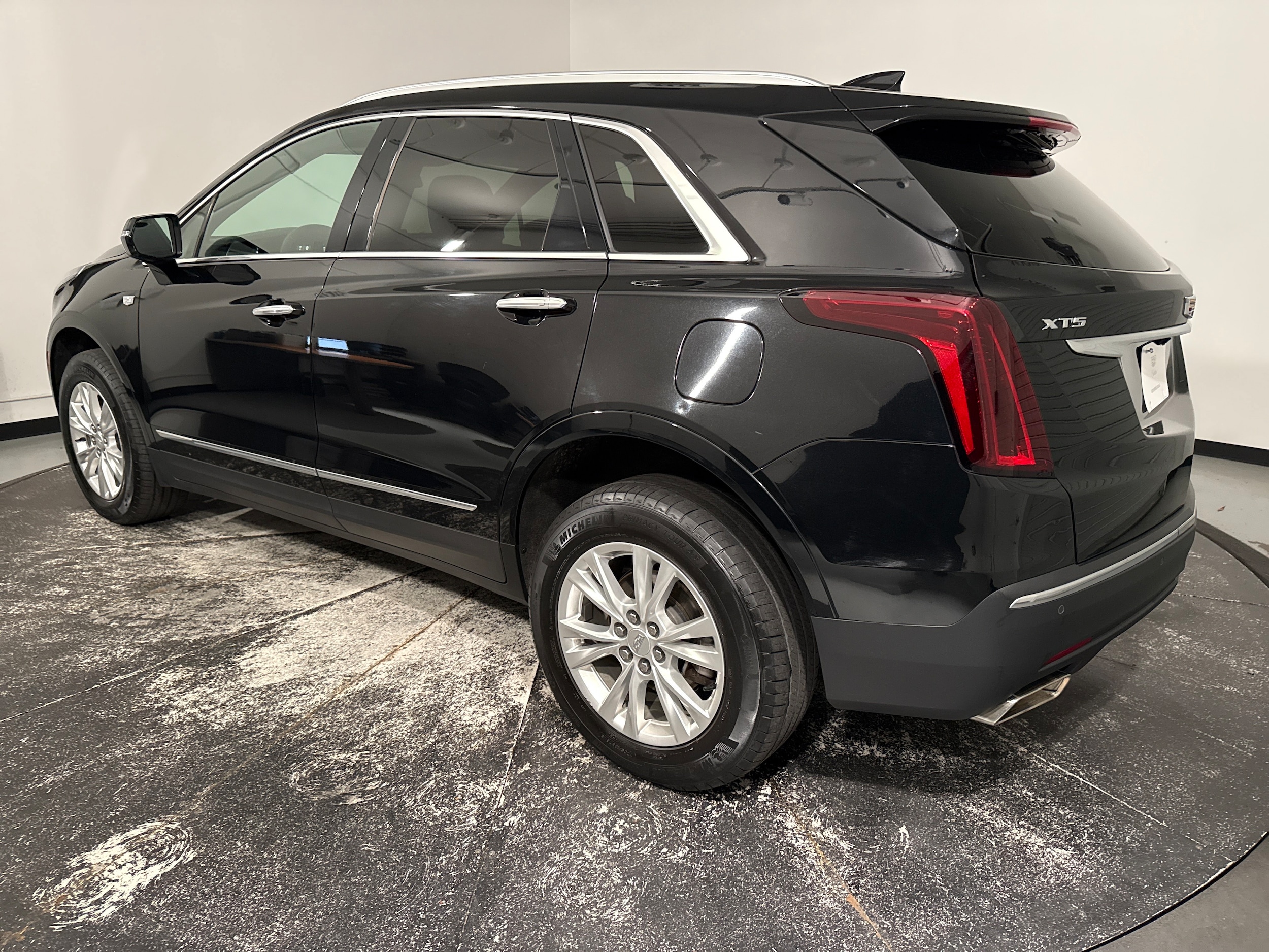 CADILLAC XT5 FWD Luxury