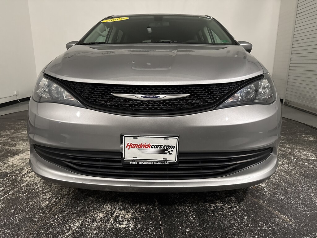 Used 2019 Chrysler Pacifica L Minivan