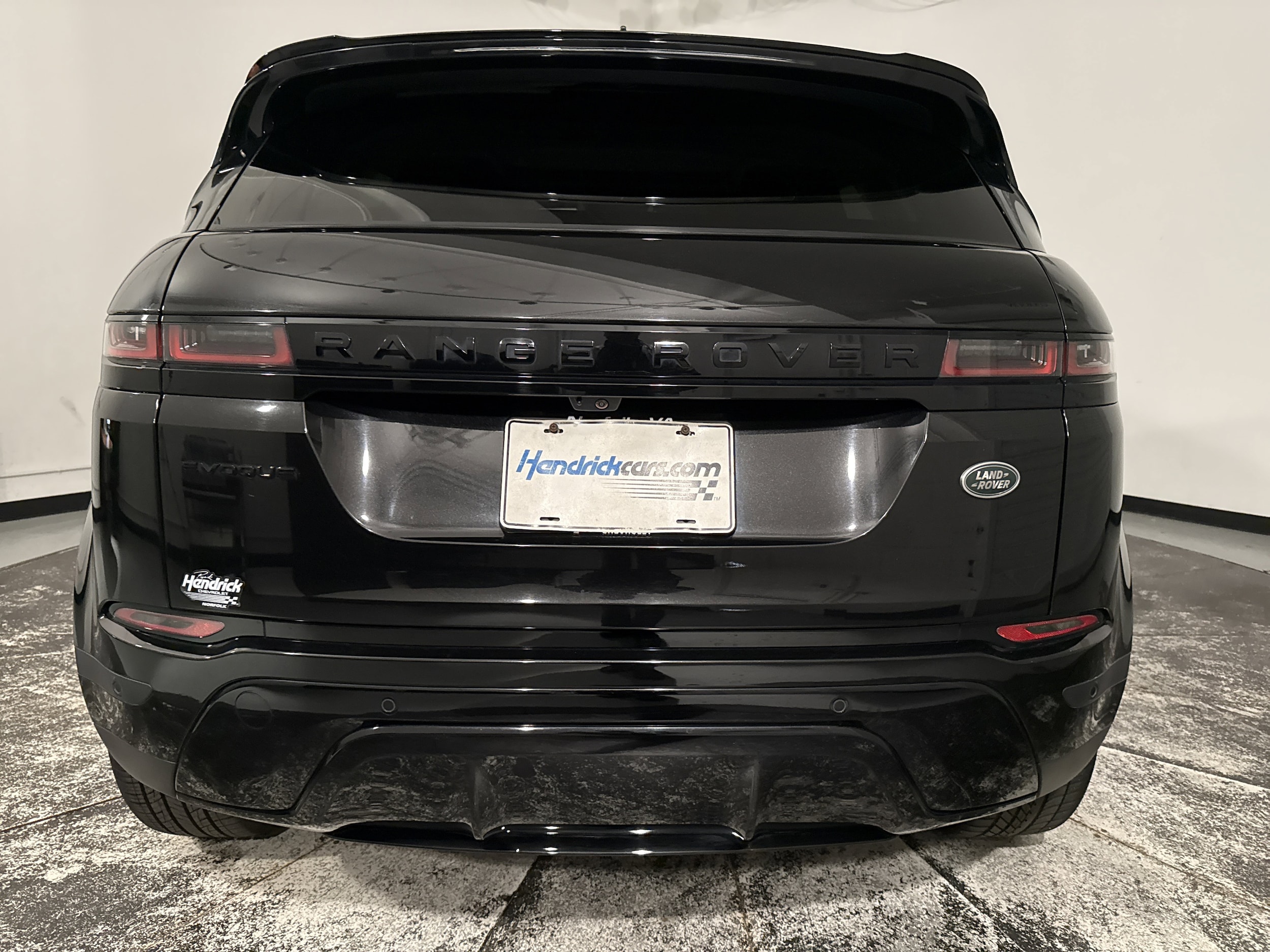 2023 Land Rover Range Rover Evoque SE photo 3