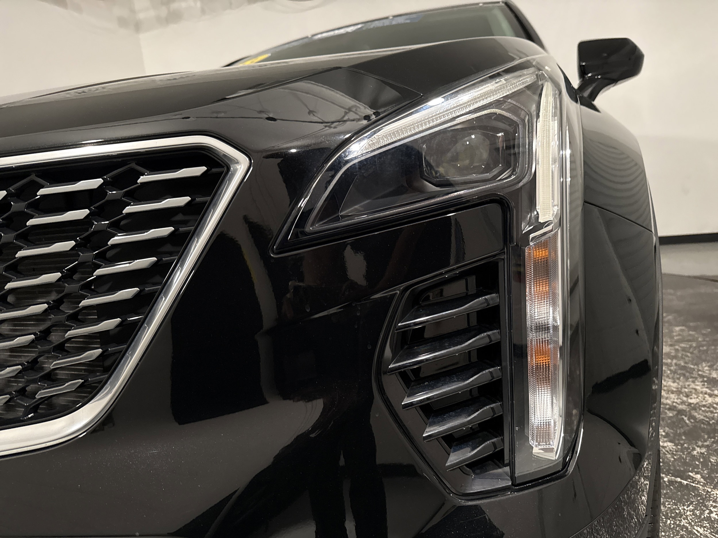 2023 CADILLAC XT4 FWD Luxury photo 5