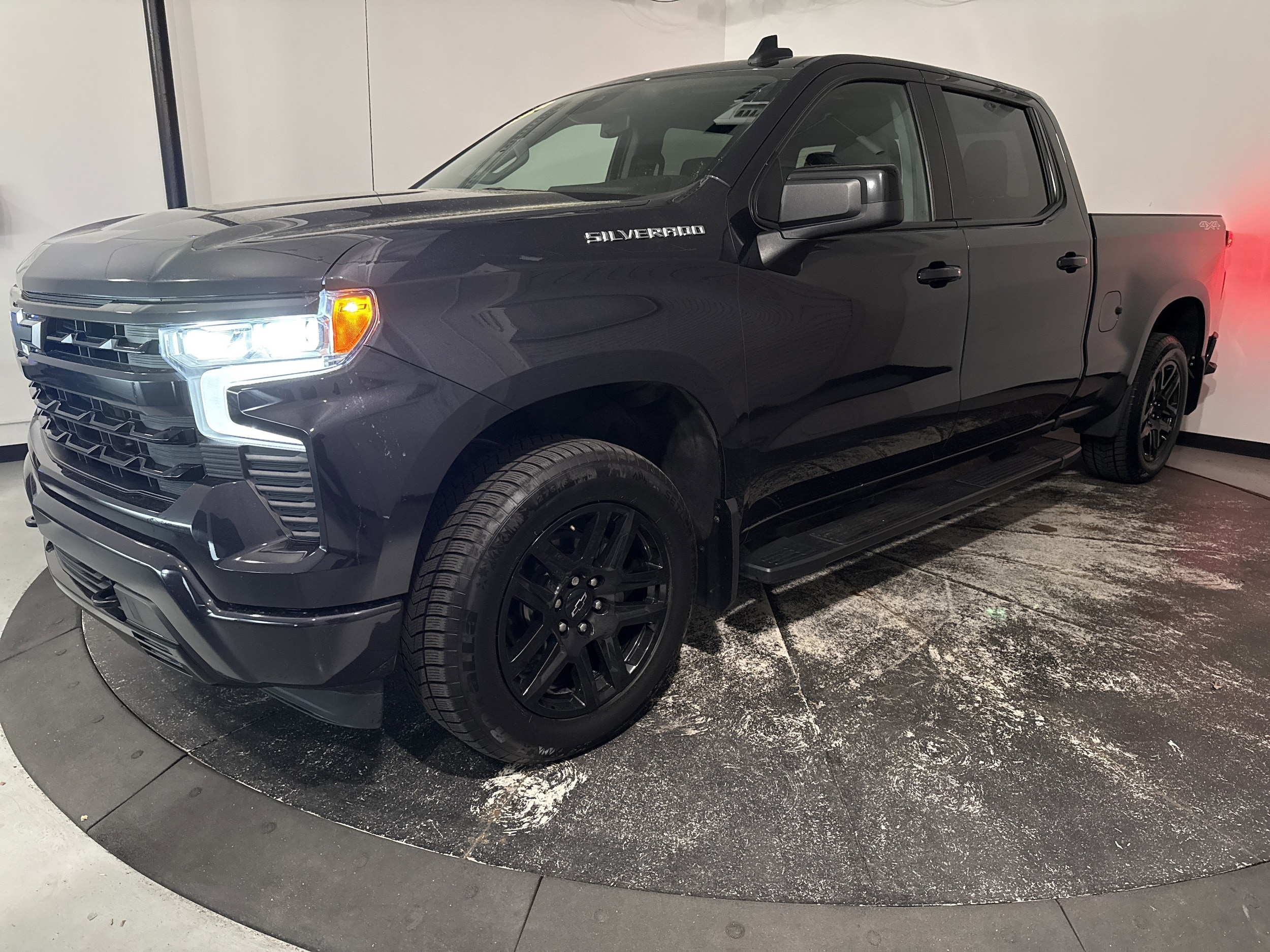 2023 Chevrolet Silverado 1500 RST photo 4