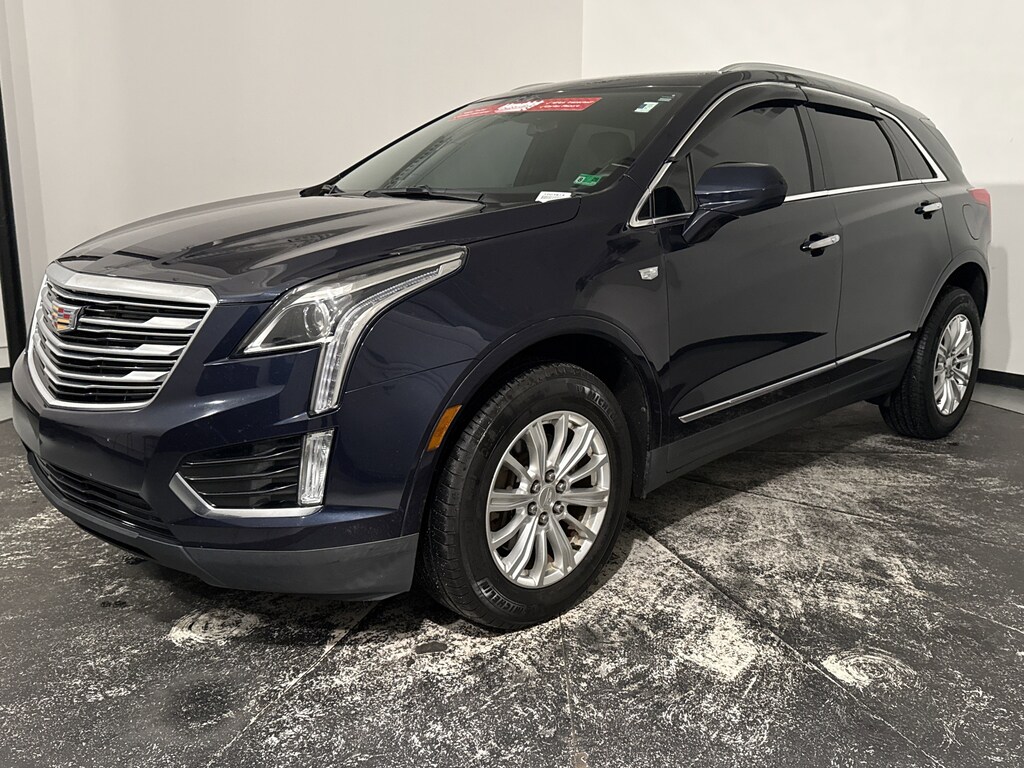 Used 2017 CADILLAC XT5 FWD SUV