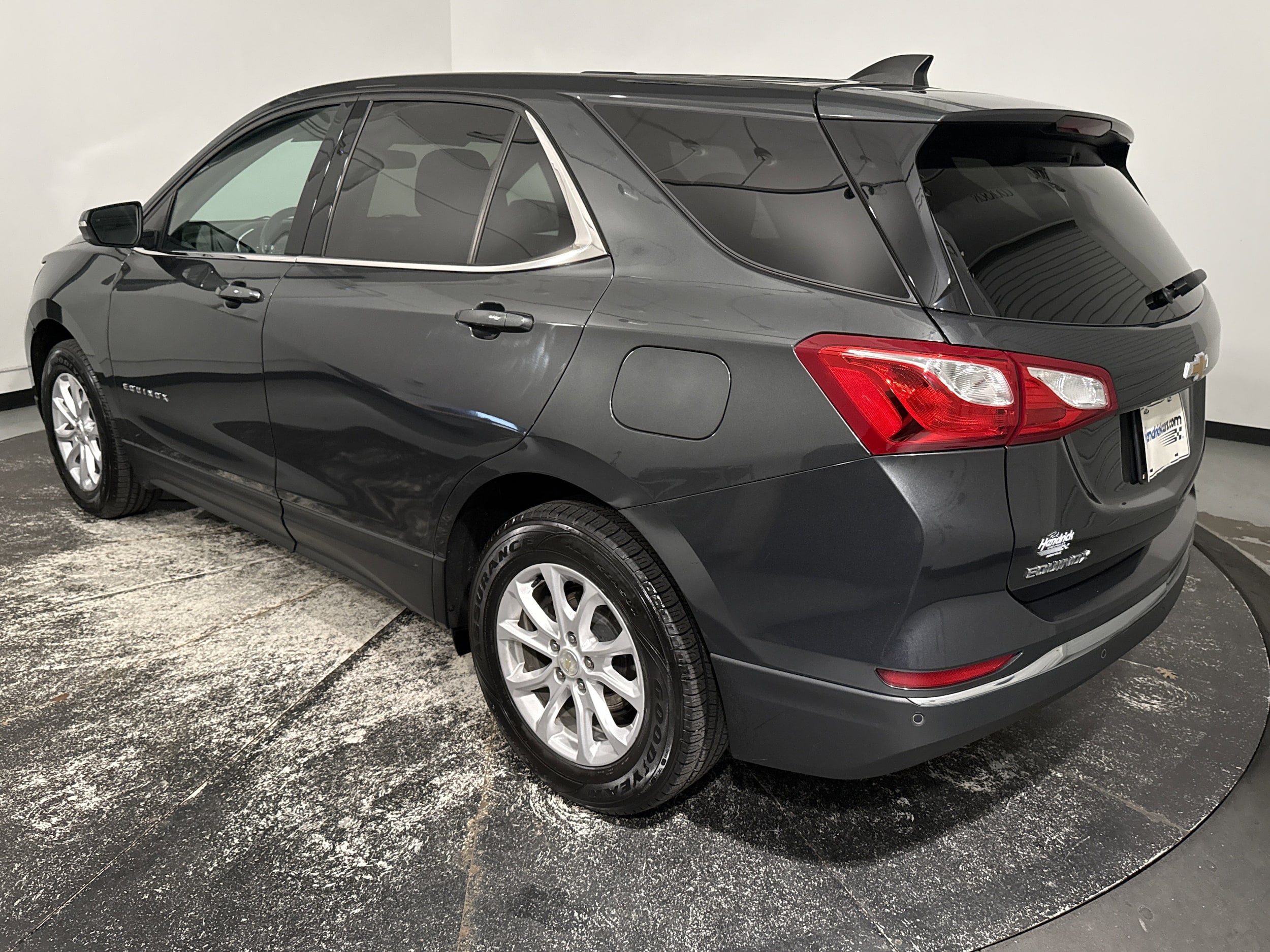 2019 Chevrolet Equinox LT photo 3