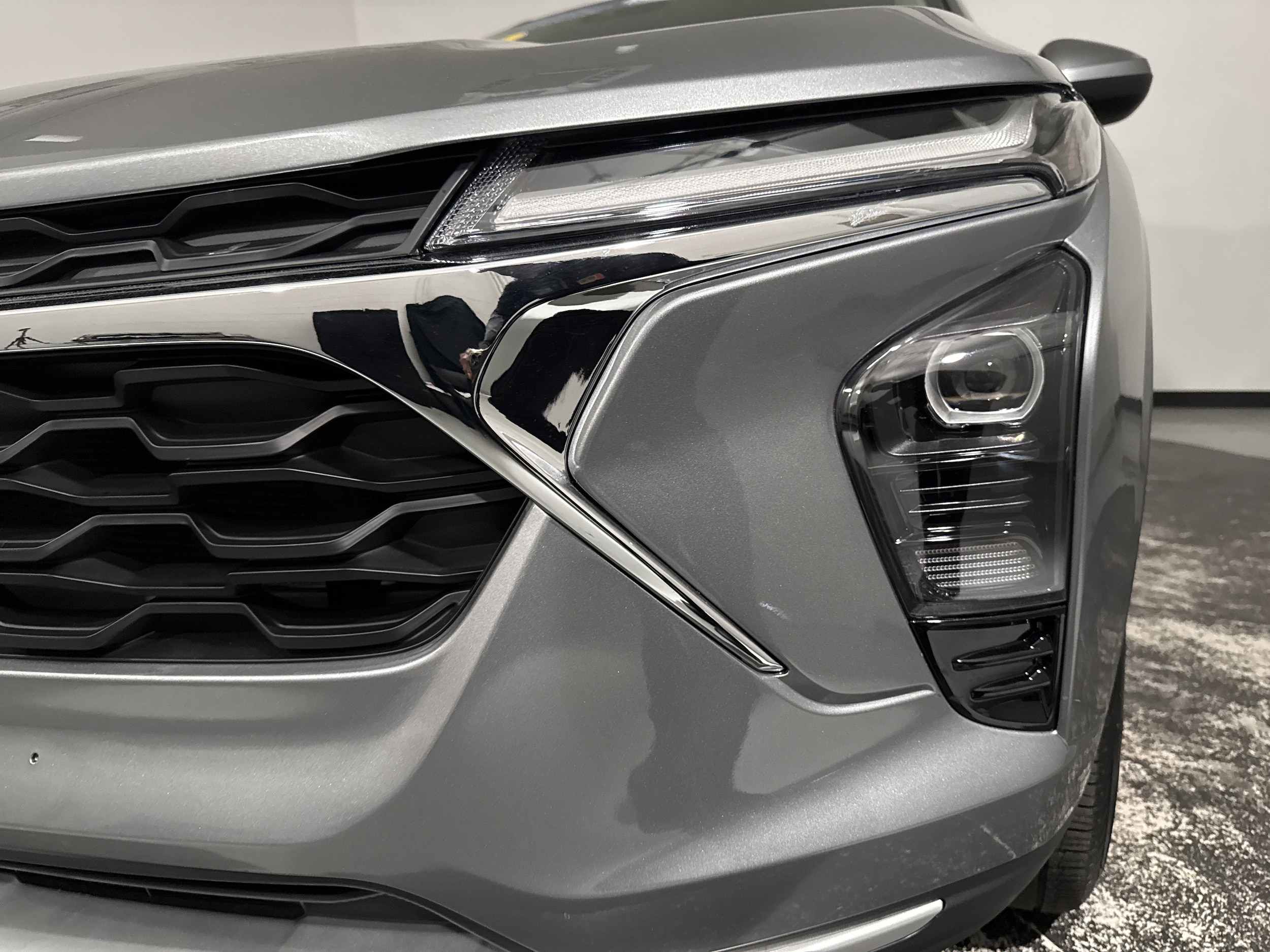 2025 Chevrolet Trax LT photo 5