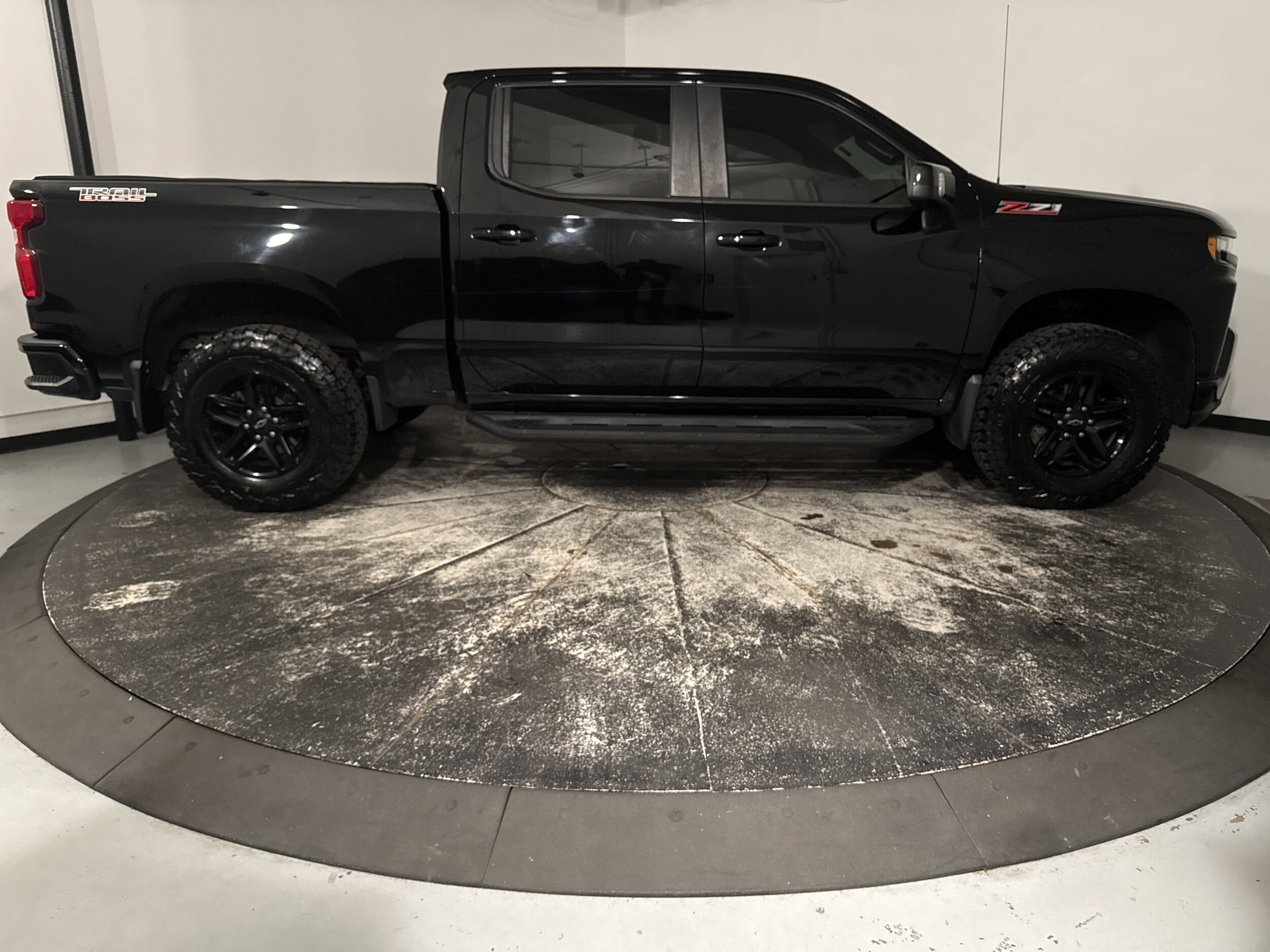 2020 Chevrolet Silverado 1500 LT Trail Boss photo 3