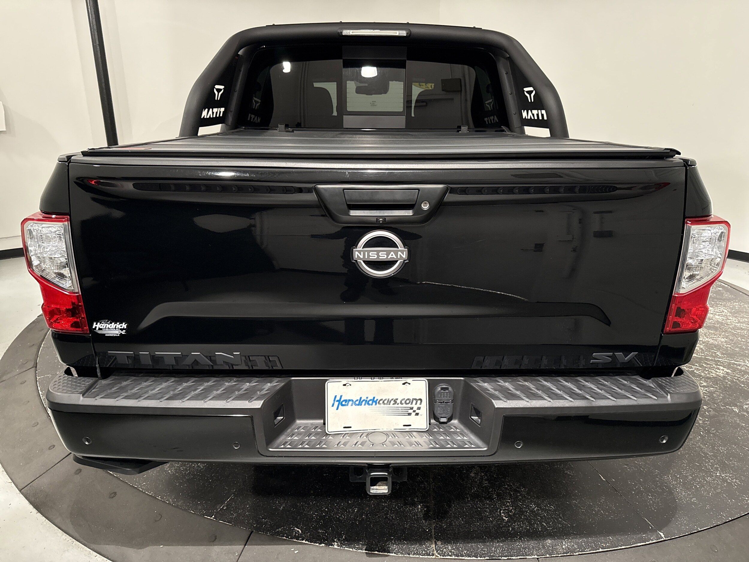 2024 Nissan Titan SV photo 6