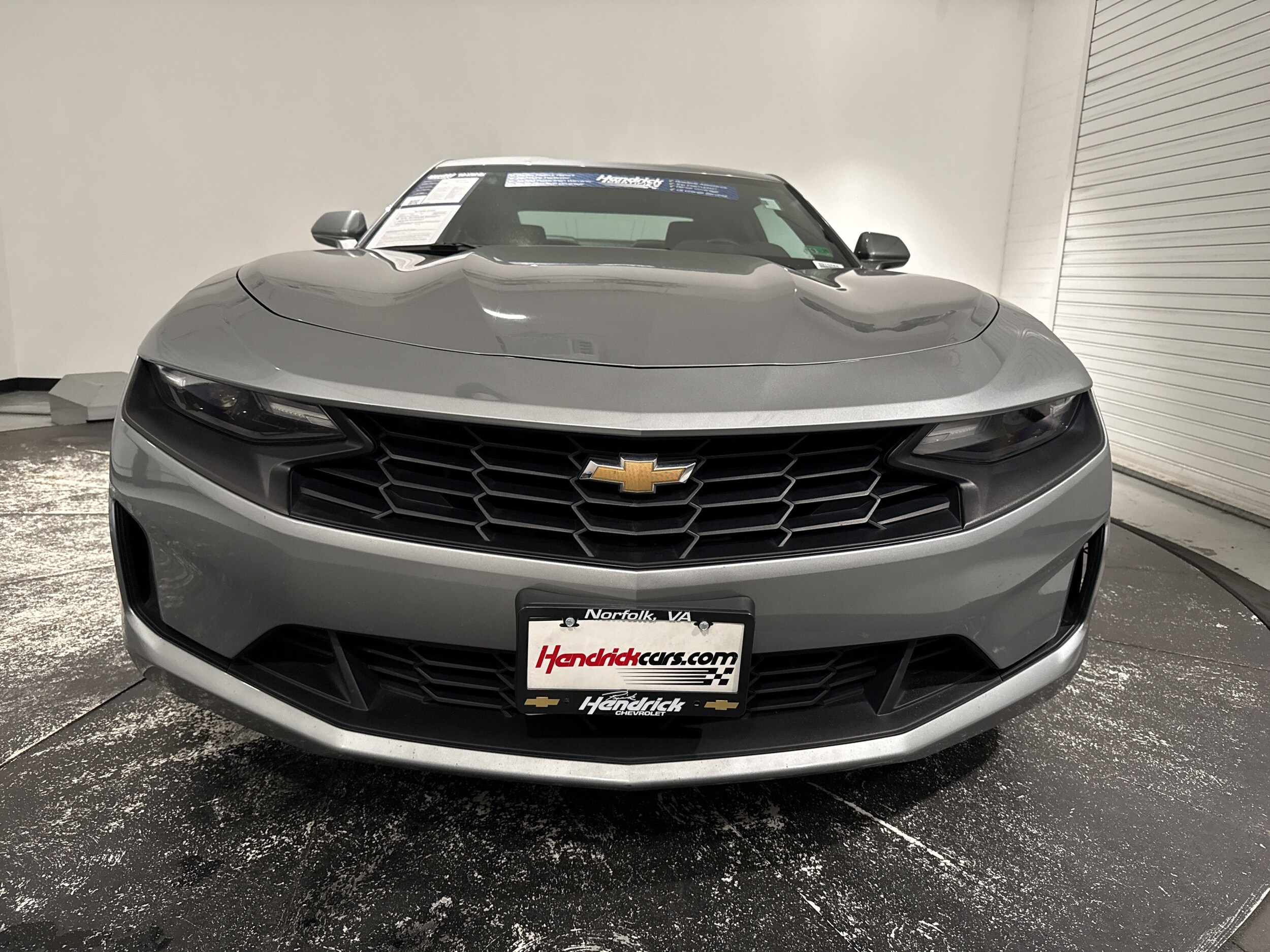 2023 Chevrolet Camaro 1LT photo 2