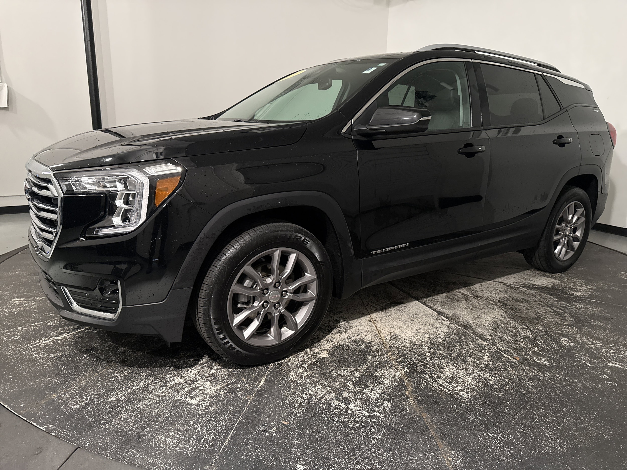 2022 GMC Terrain SLT photo 4