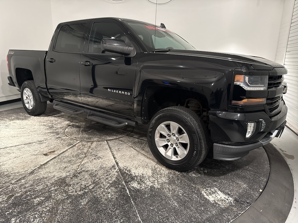 Used 2017 Chevrolet Silverado 1500 LT Pickup