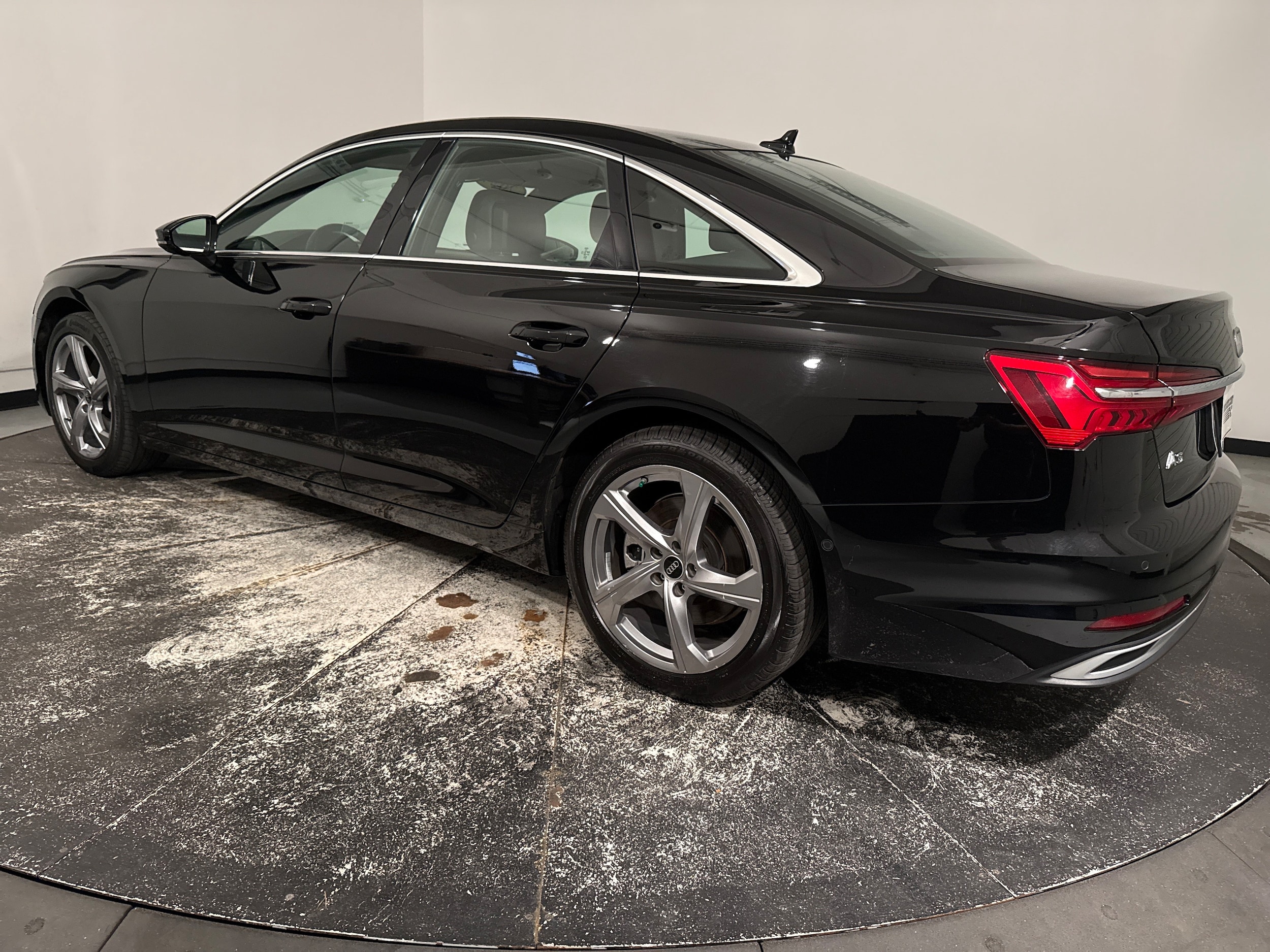 Audi A6 Sedan Premium Plus