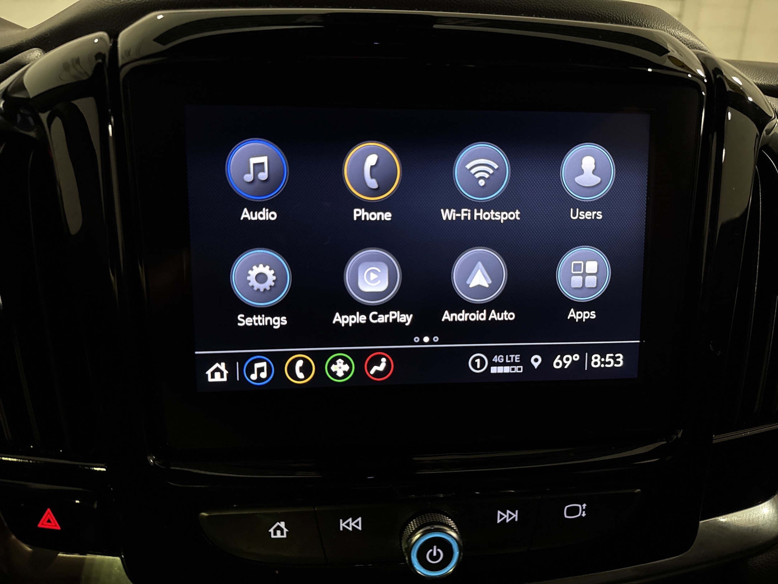 2023 Chevrolet Traverse LT Leather photo 4